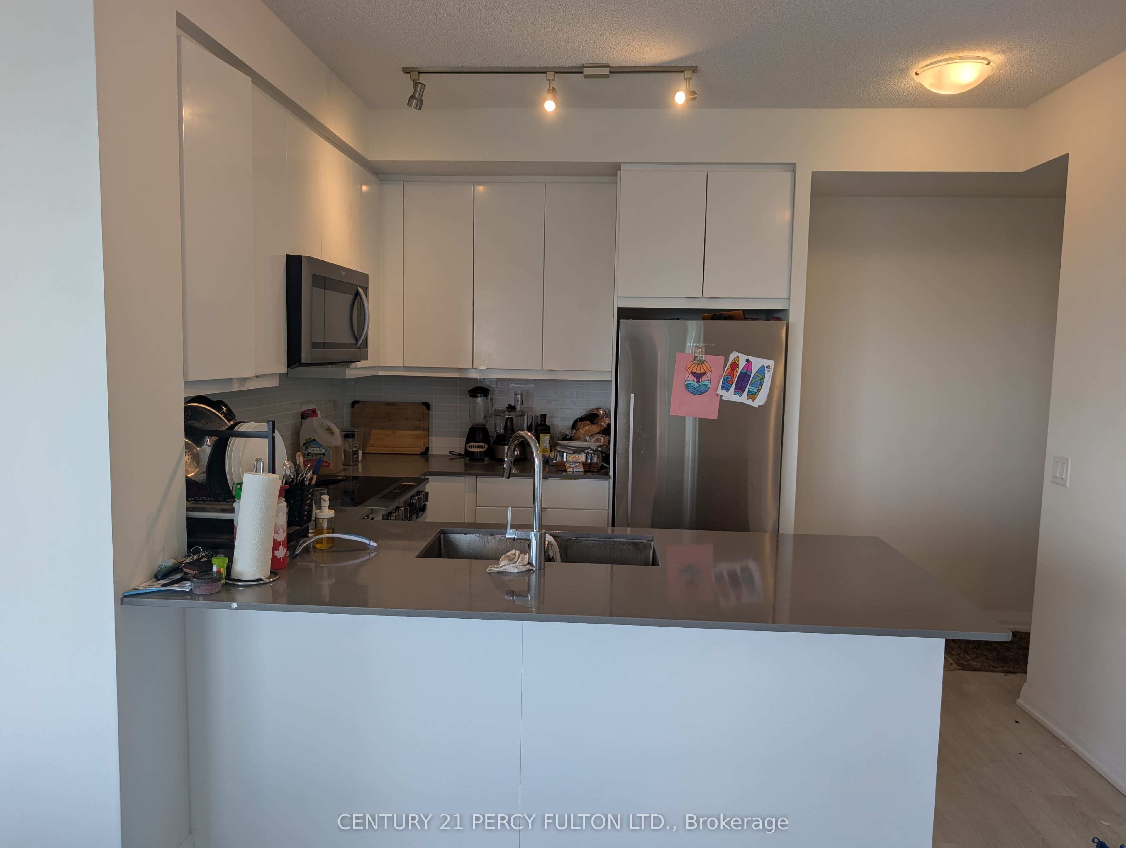 3260 Sheppard Avenue E 2407, Toronto, ON M1T 0B5 photo 3