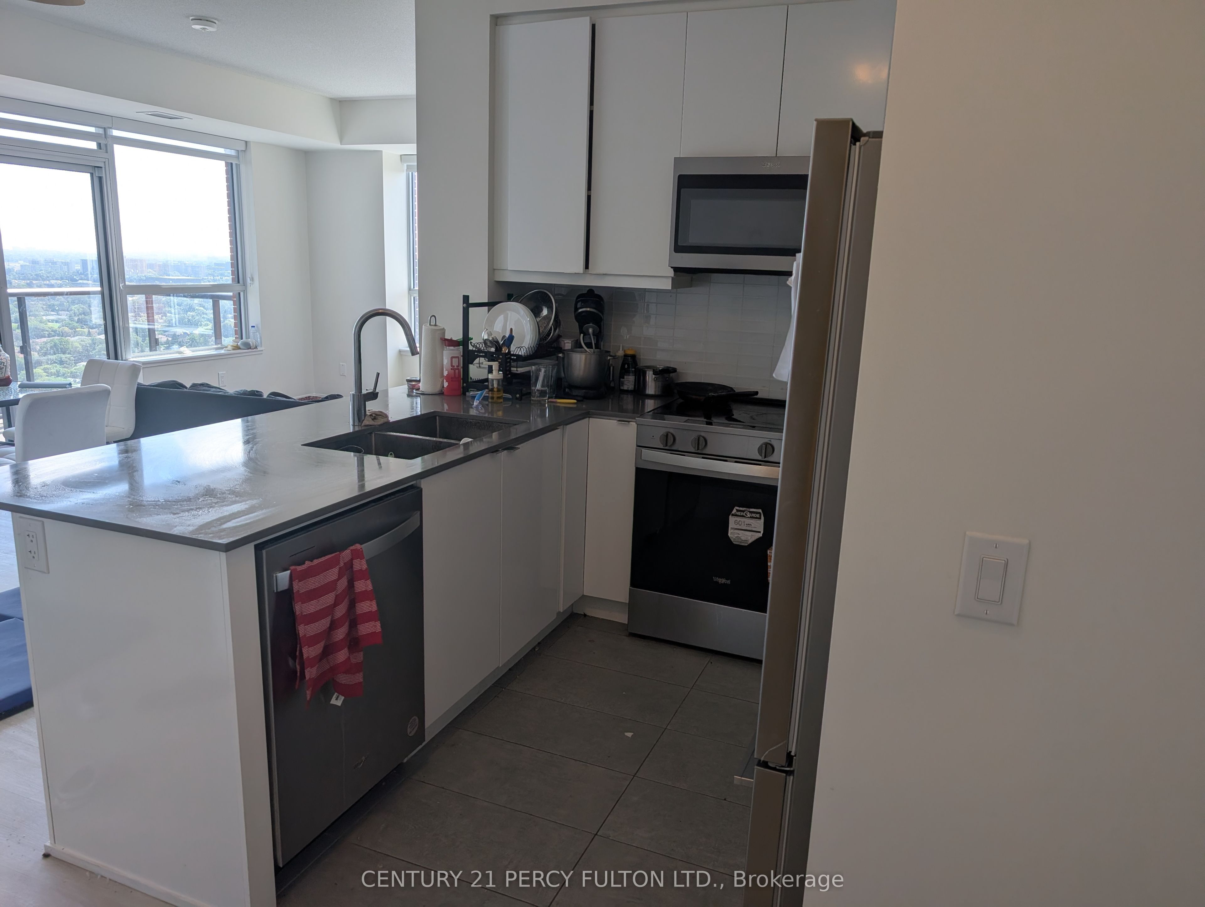 3260 Sheppard Avenue E 2407, Toronto, ON M1T 0B5 photo 4