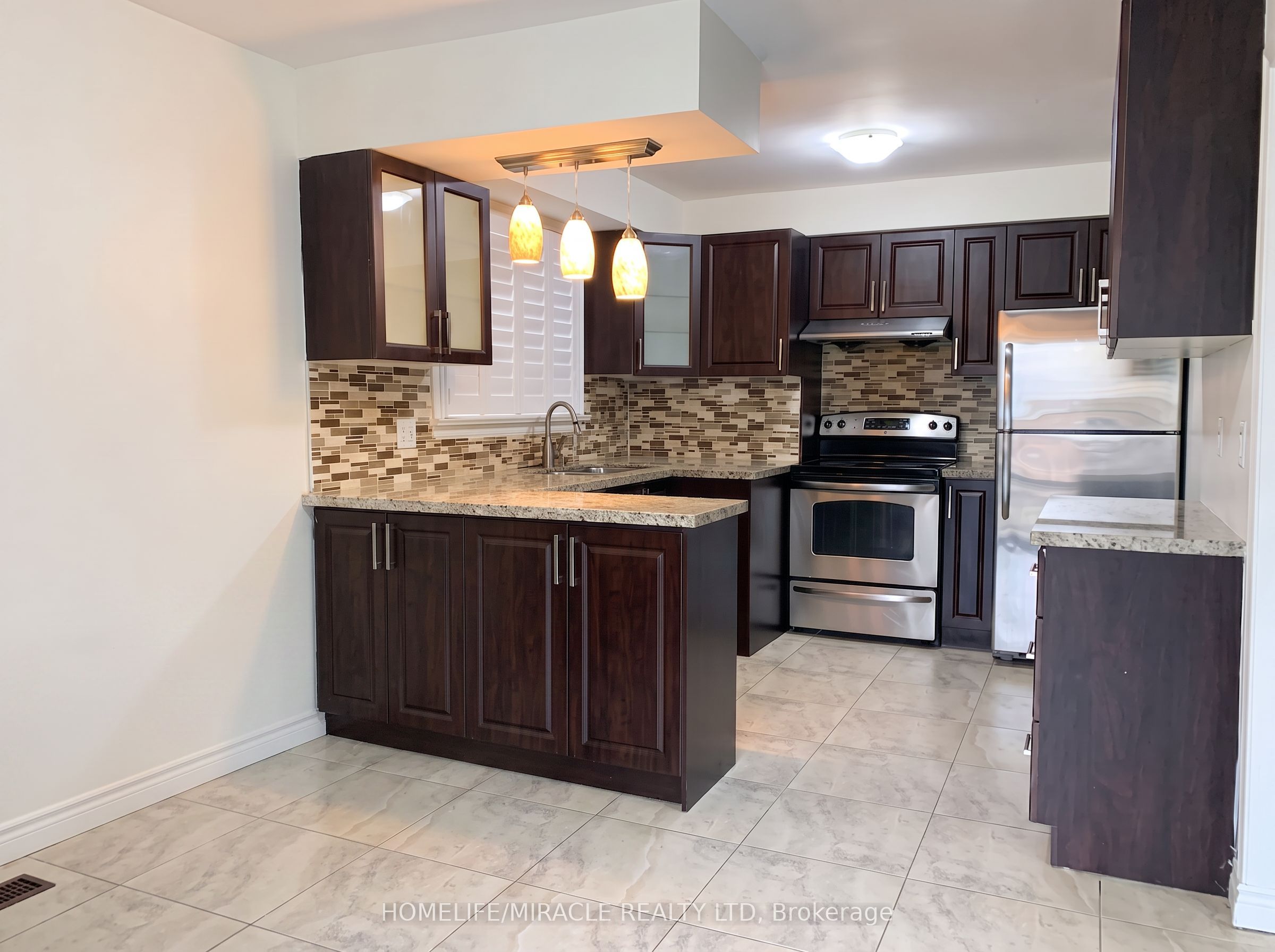 6 Barnes Crescent, Toronto, ON M1G 1Z9 photo 4