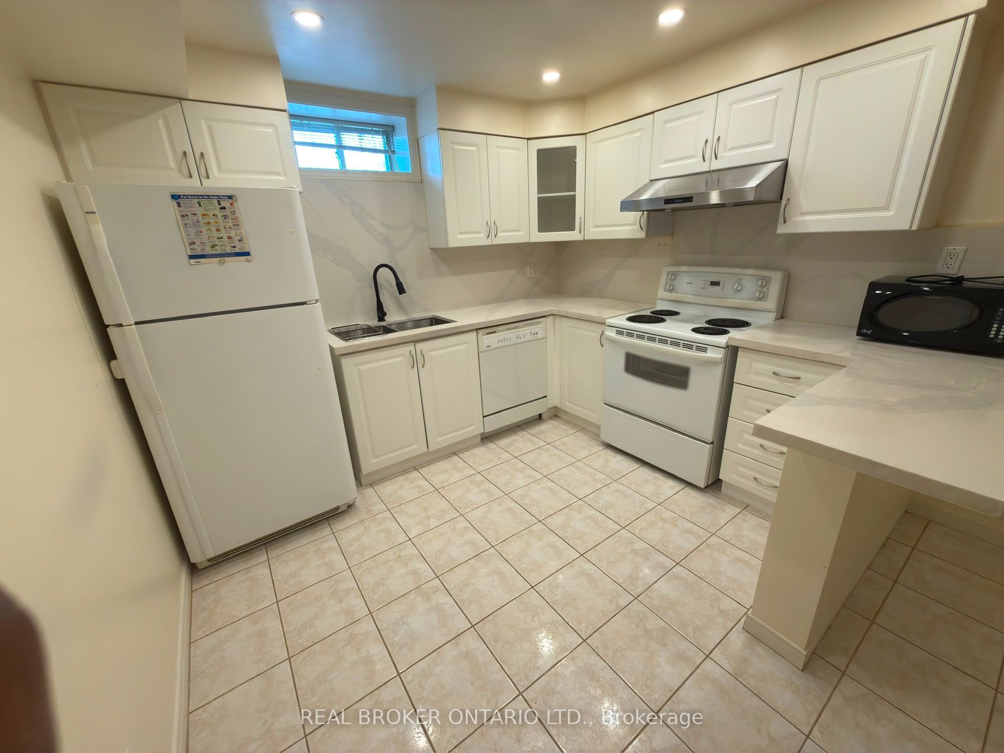 107 Dali Crescent LOWER, Toronto, ON M1B 5Y3 photo 4