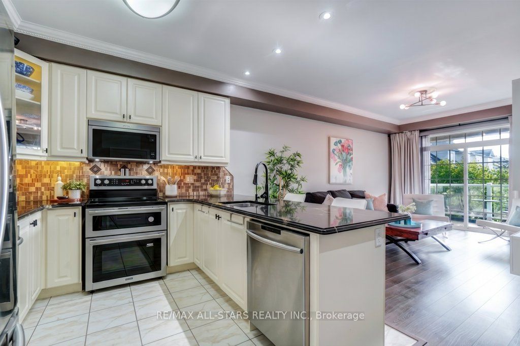 46 Lovegrove Lane 13, Ajax, ON L1S 0E7 photo 5