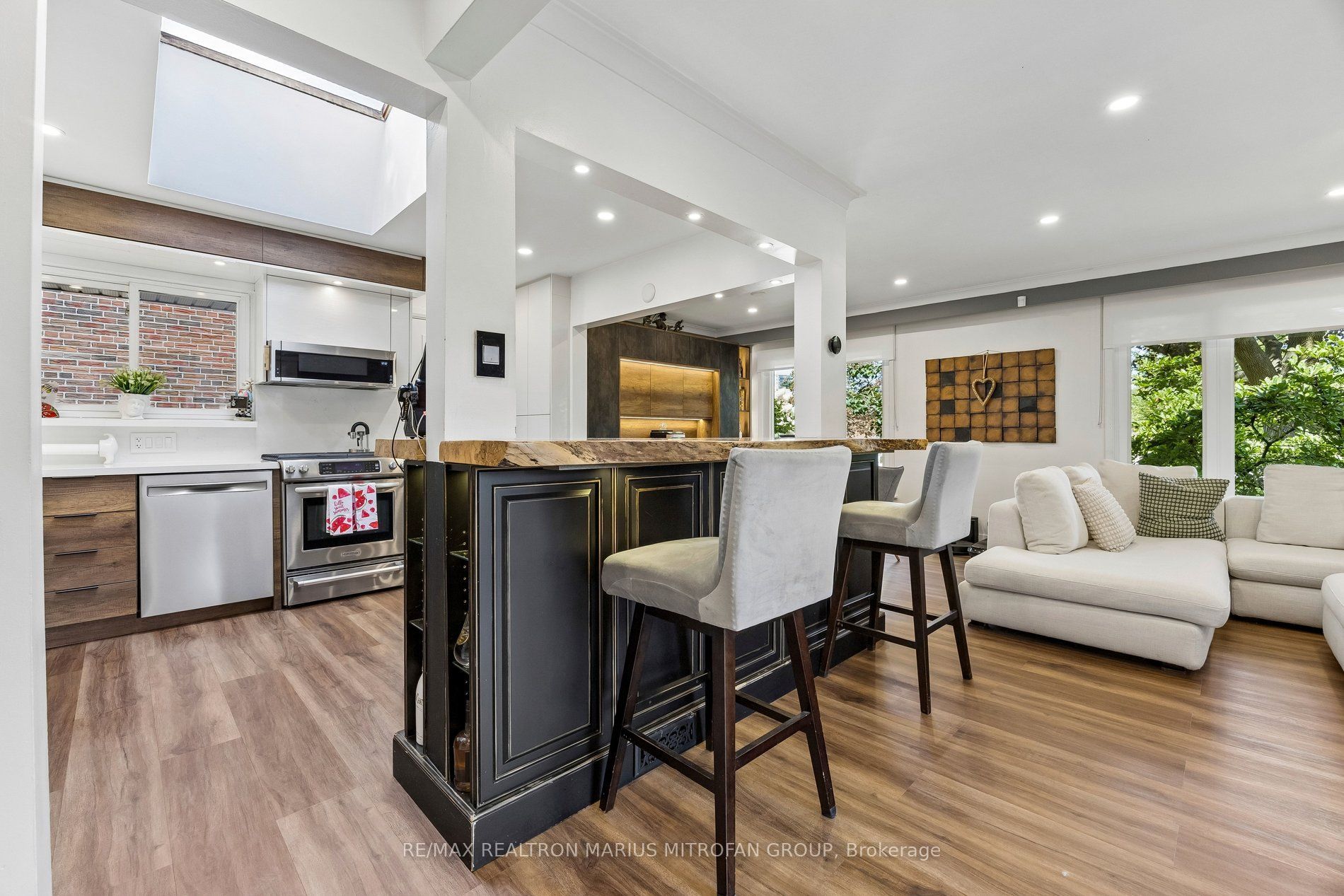 21 Toynbee Trail, Toronto, ON M1E 1E8 photo 3