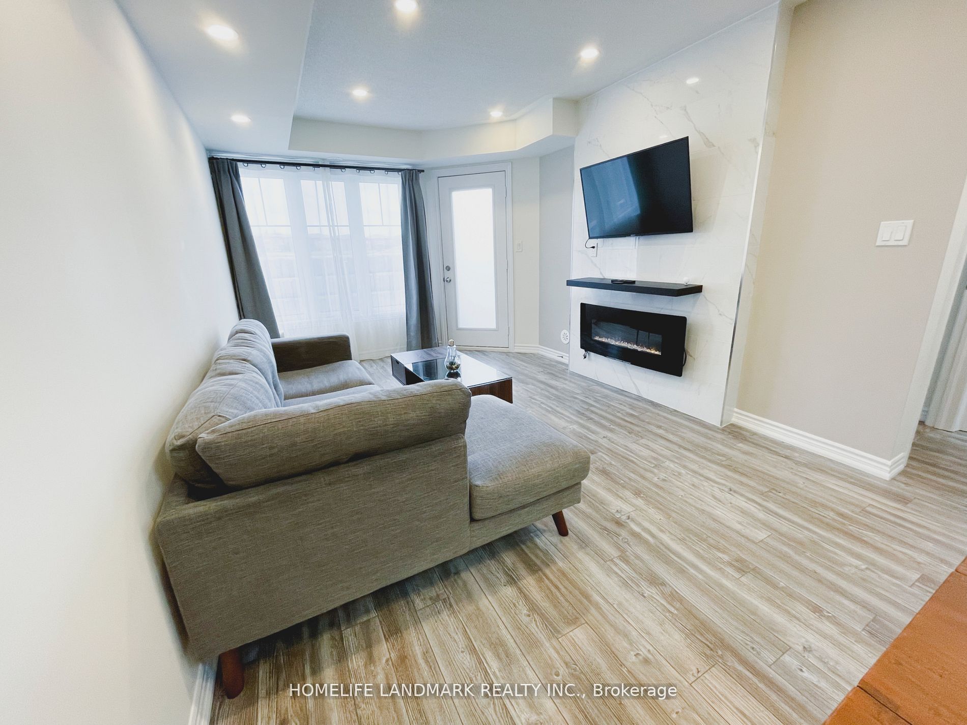 15 Eaton Park Lane 17, Toronto, ON M1W 0A5 photo 3