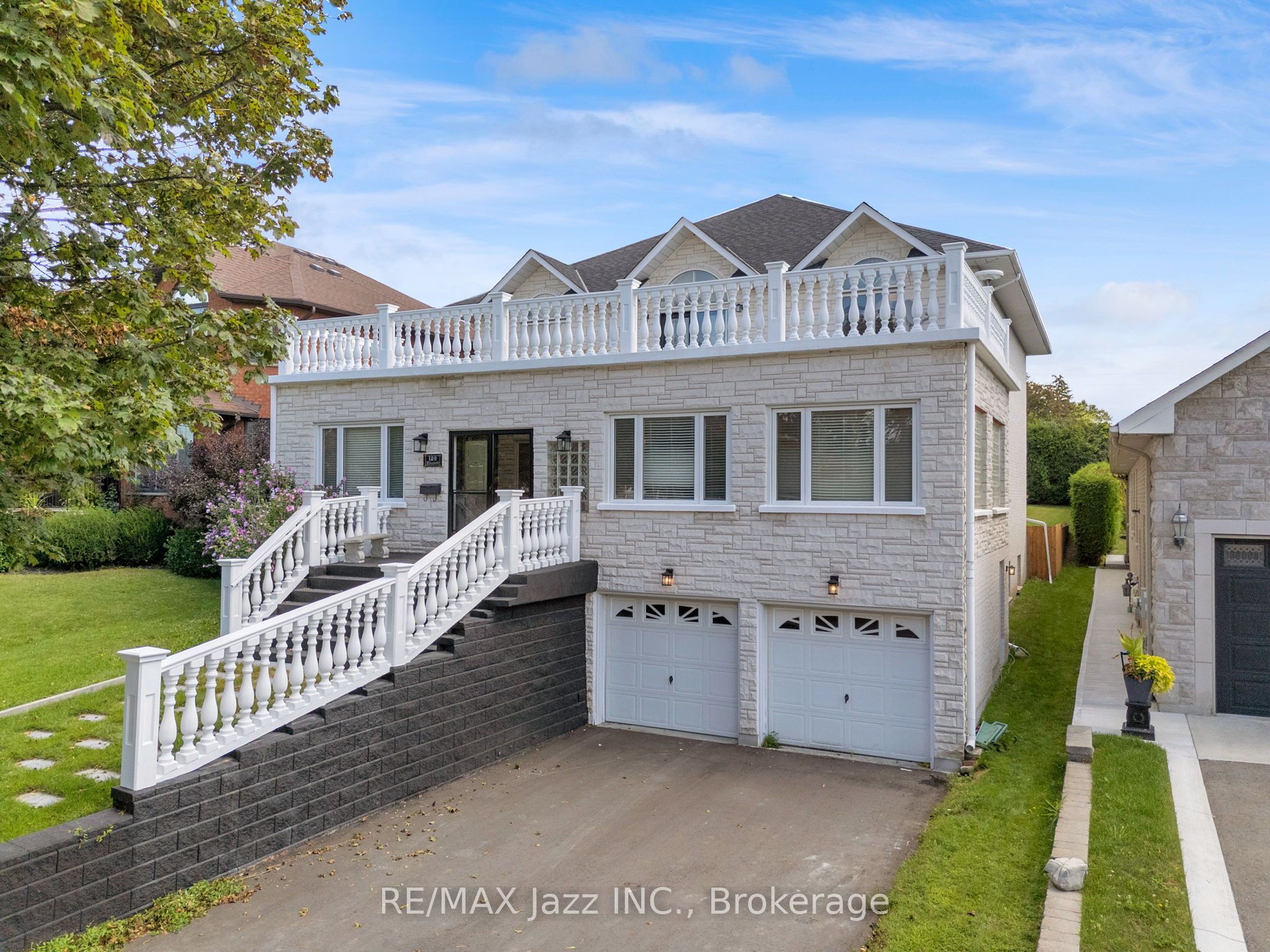 109 Elizabeth Street, Oshawa, ON L1J 8H3 photo 2