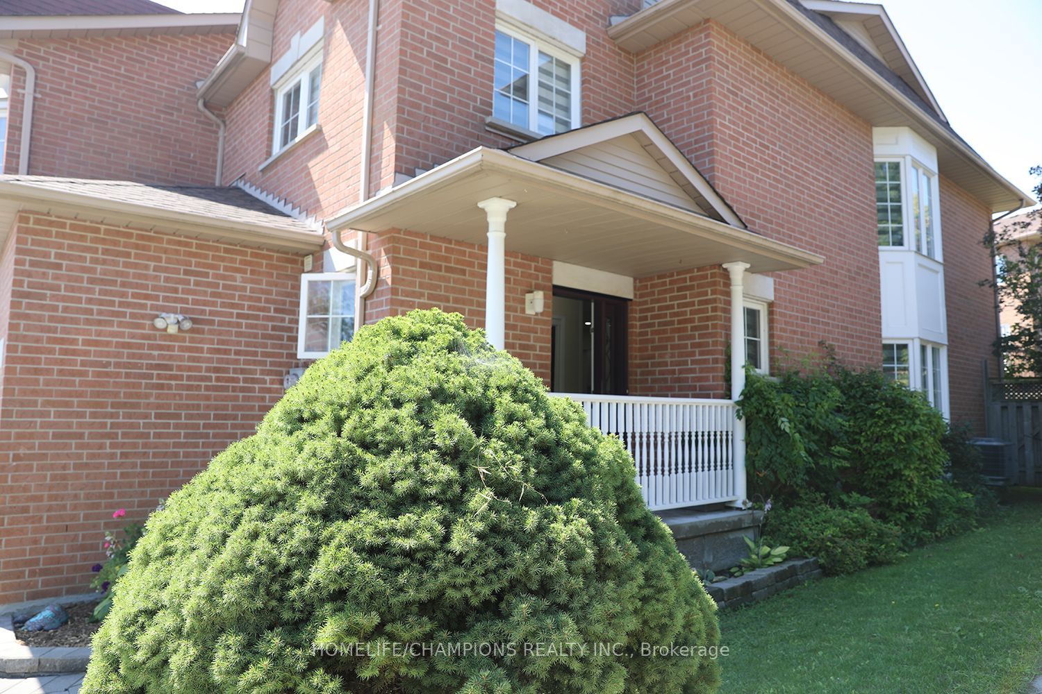 16 Echo Glen Road, Toronto, ON M9B 4W6 photo 2