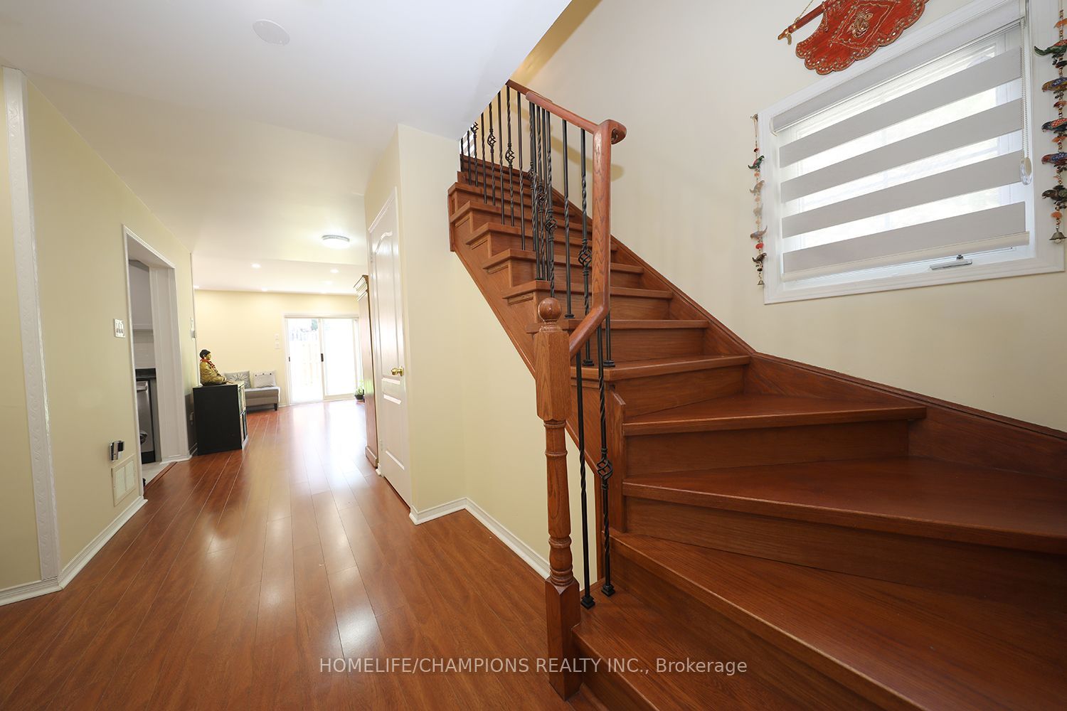 16 Echo Glen Road, Toronto, ON M9B 4W6 photo 3