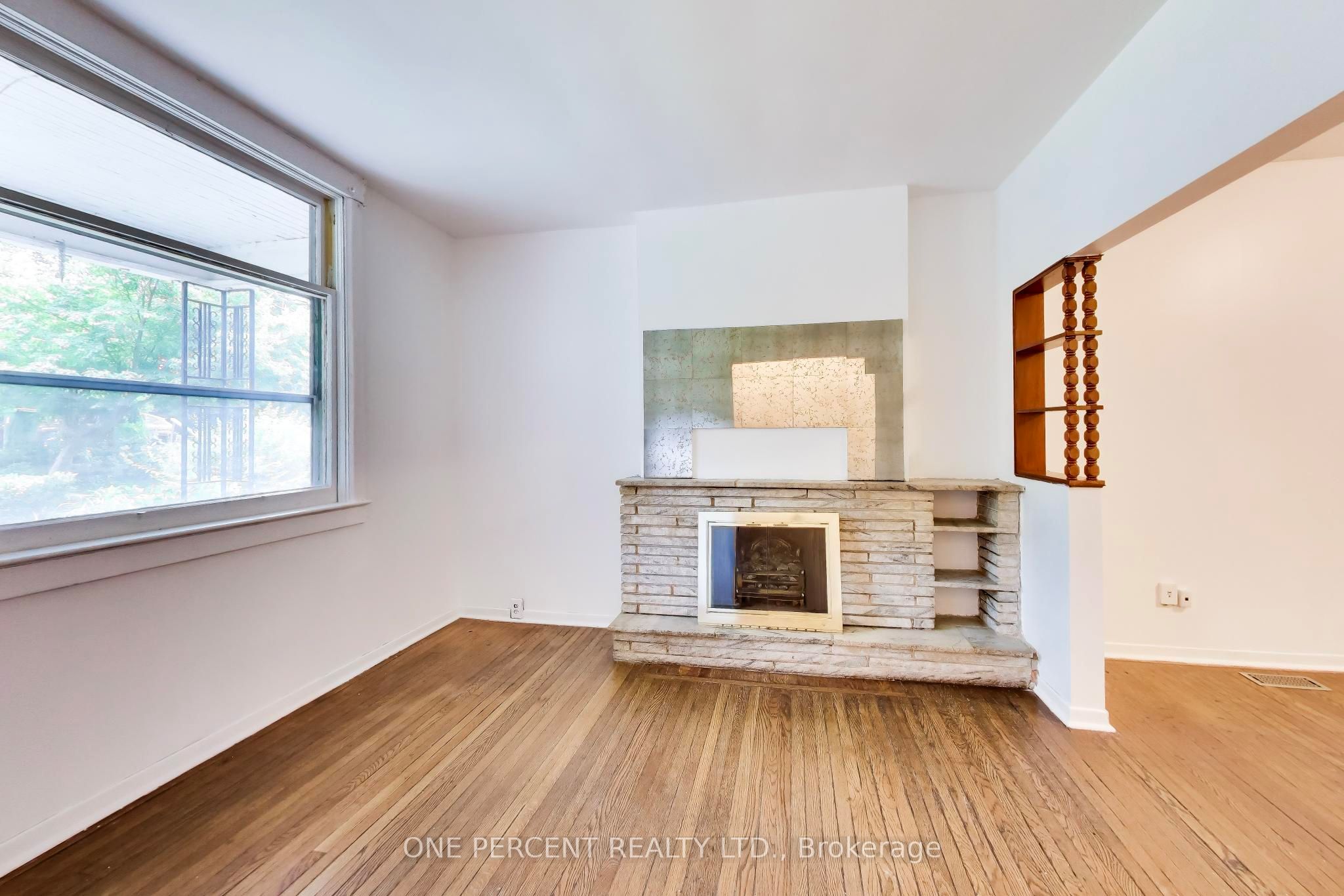 150 Beech Avenue, Toronto, ON M4E 3H6 photo 4