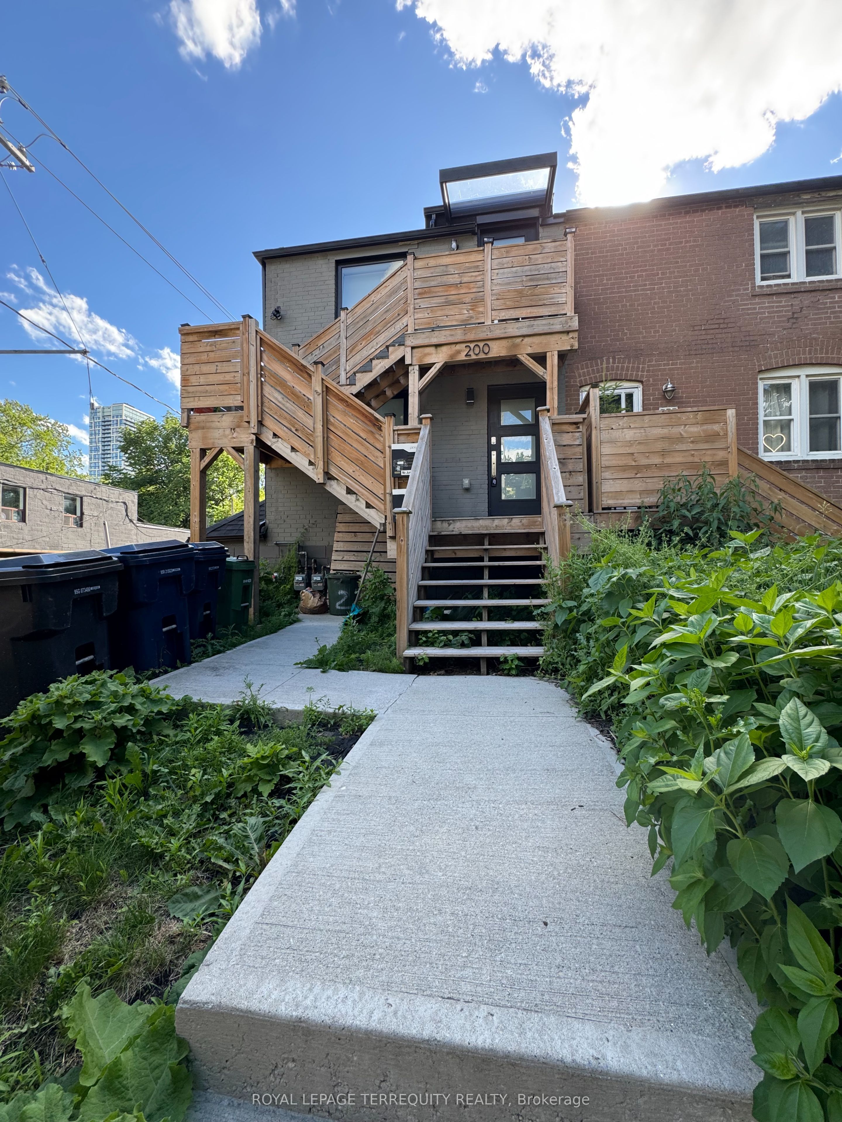 200 Munro Street 2, Toronto, ON M4M 2C2