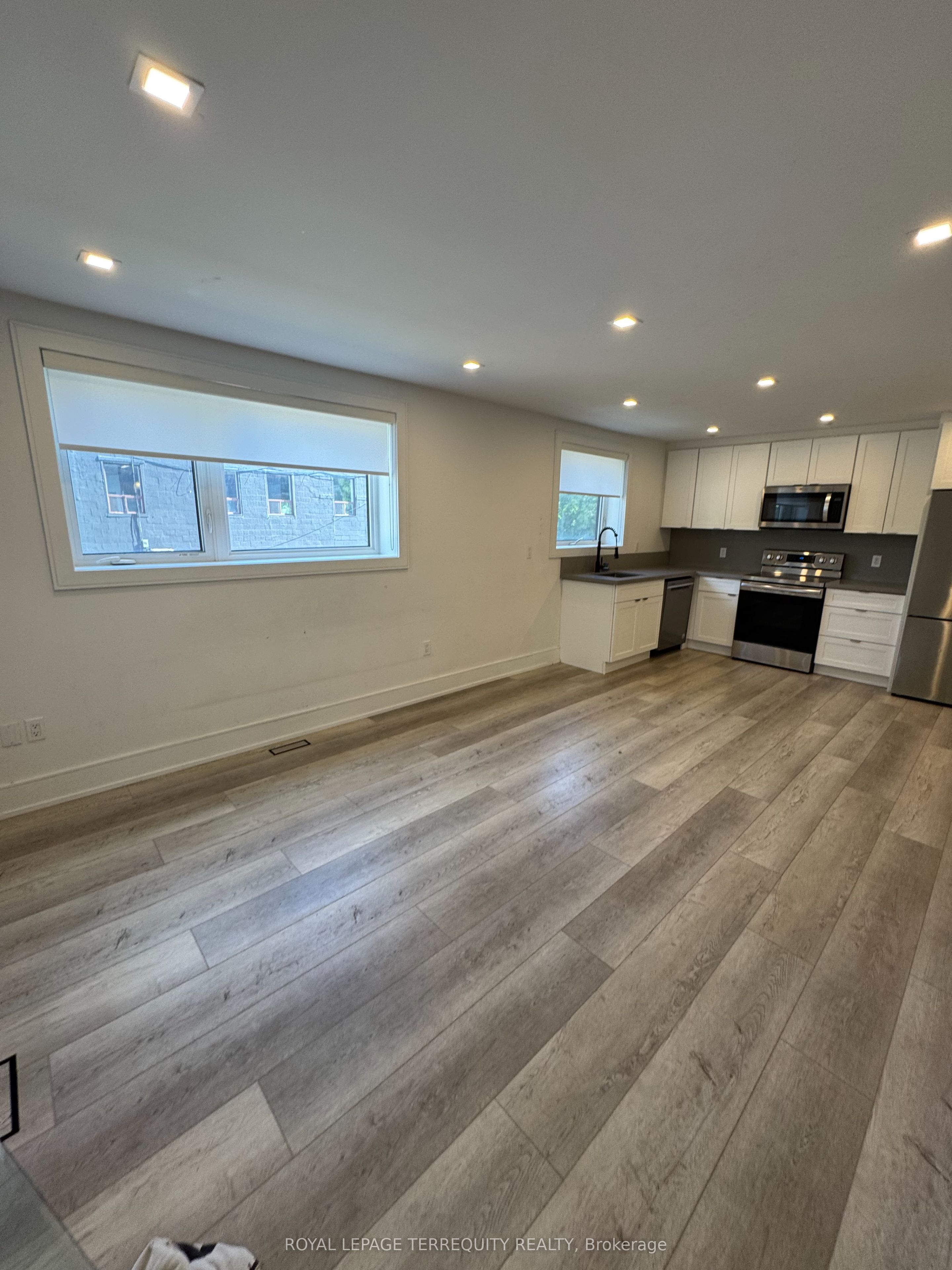 200 Munro Street 2, Toronto, ON M4M 2C2 photo 3