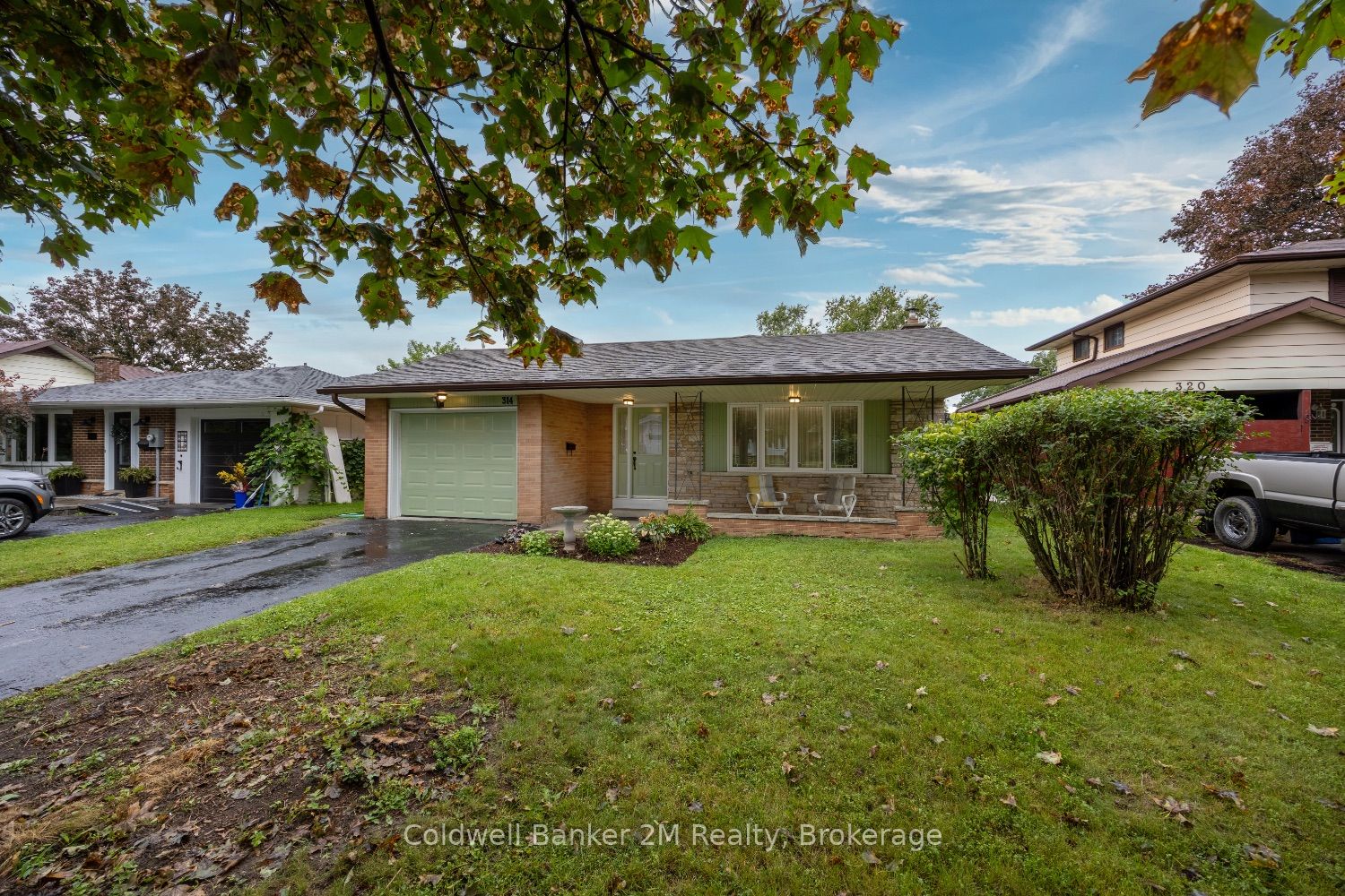 314 Inverness Drive, Oshawa, ON L1J 5T4 photo 2