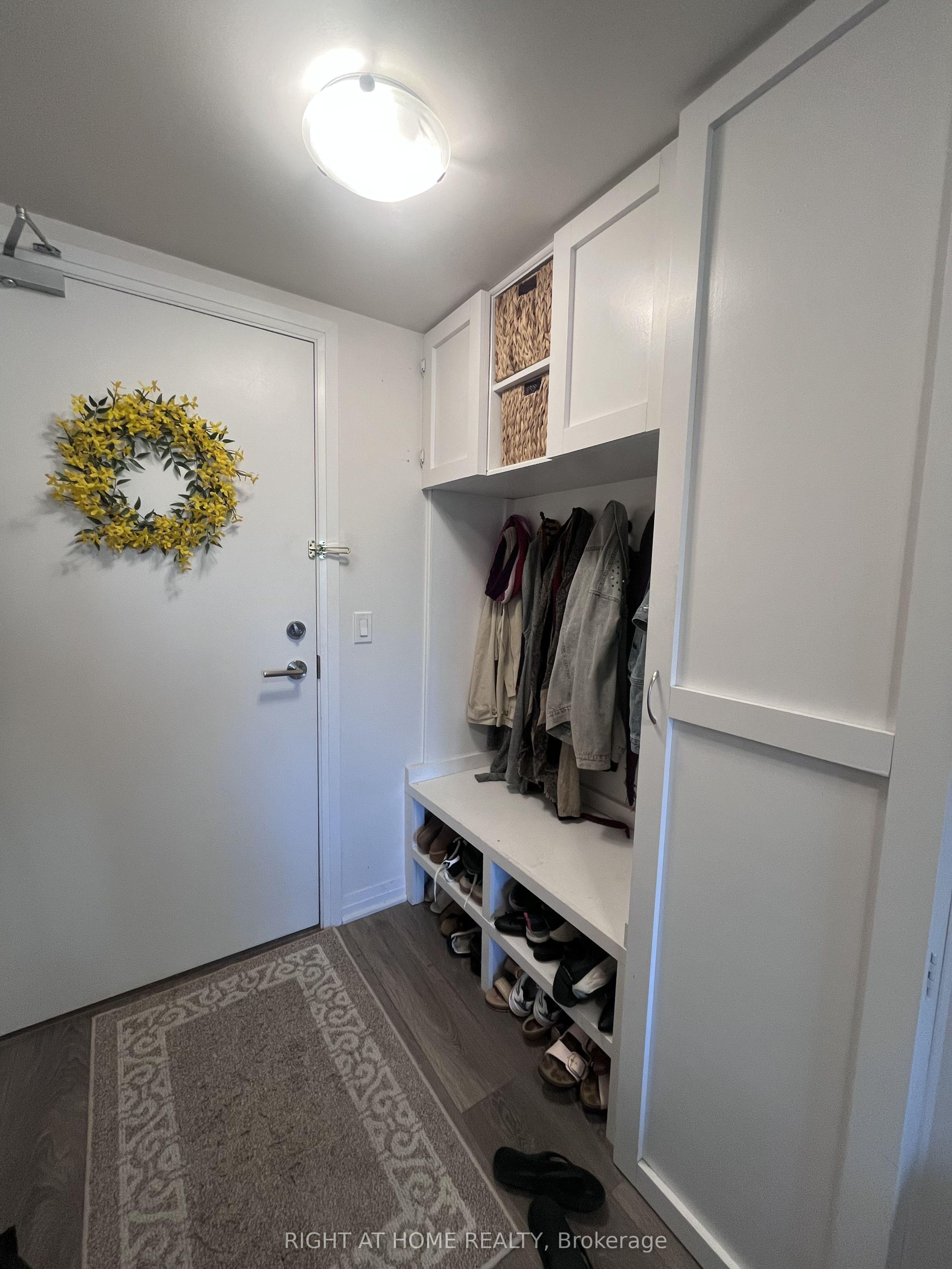 2301 Danforth Avenue 327, Toronto, ON M4C 0A7 photo 2