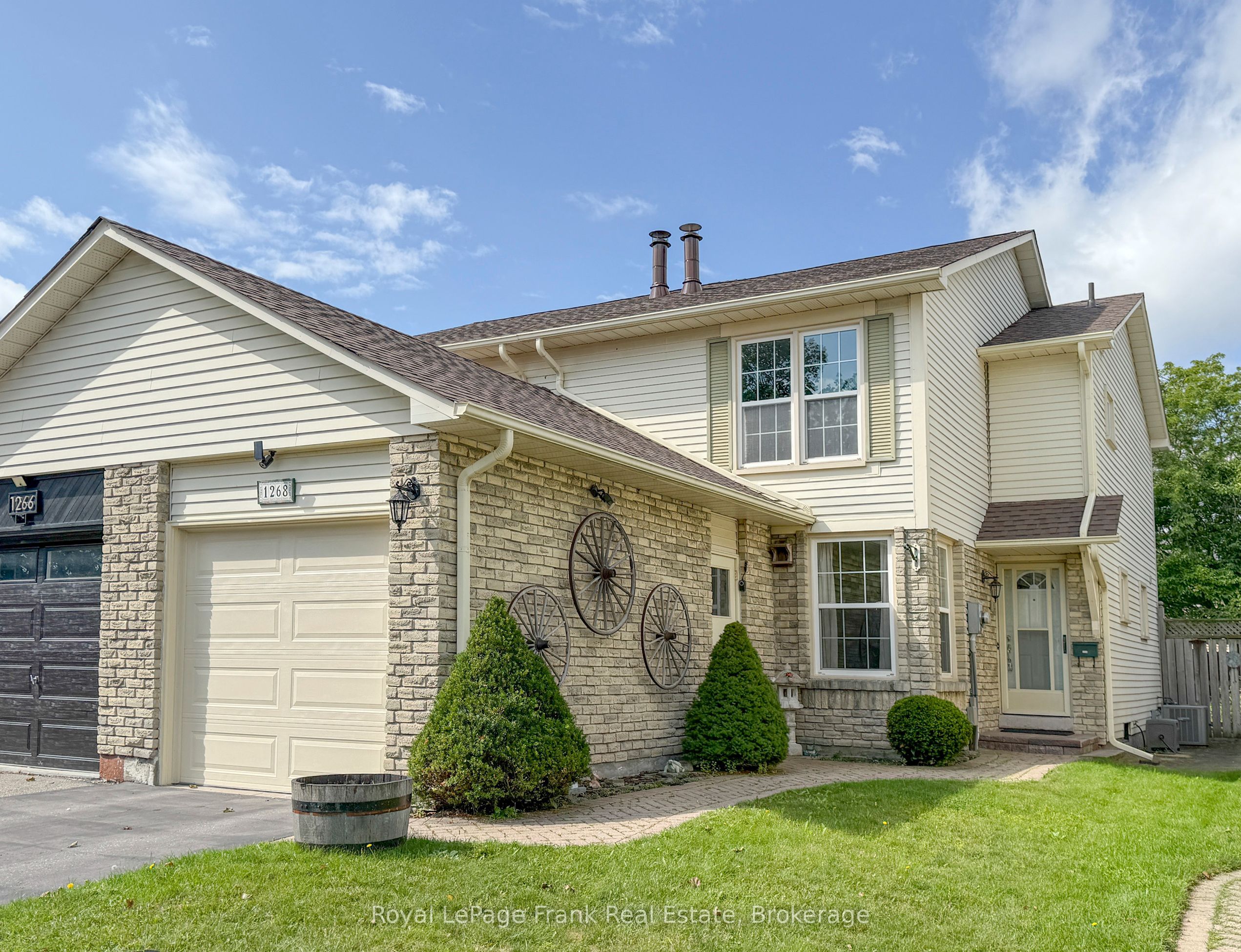 1268 Northmount Street, Oshawa, ON L1G 7M8