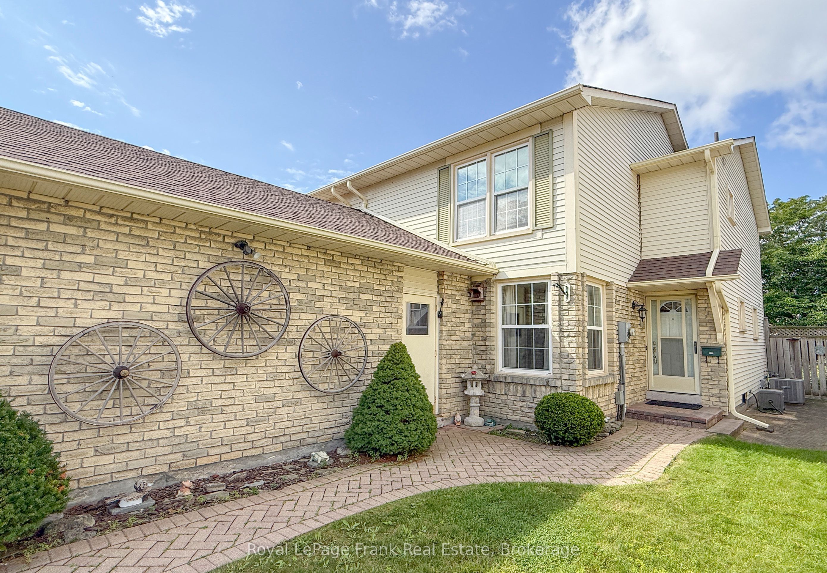 1268 Northmount Street, Oshawa, ON L1G 7M8 photo 4