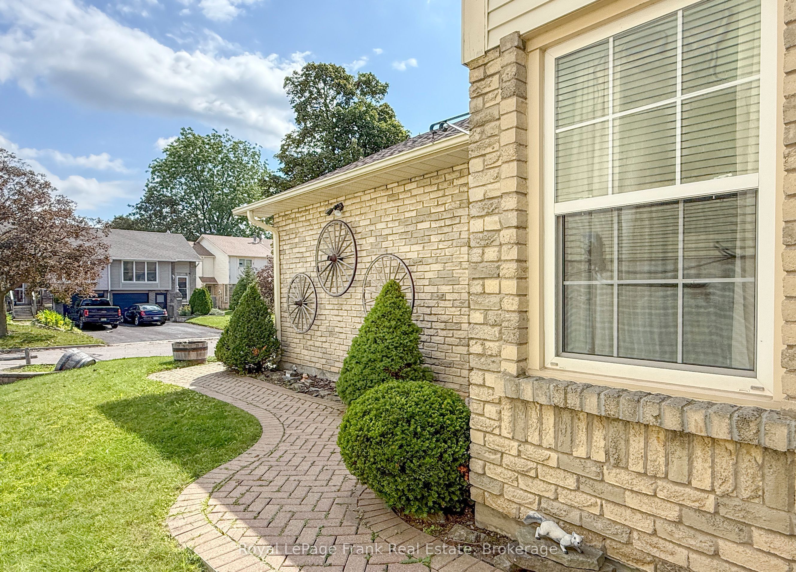 1268 Northmount Street, Oshawa, ON L1G 7M8 photo 5