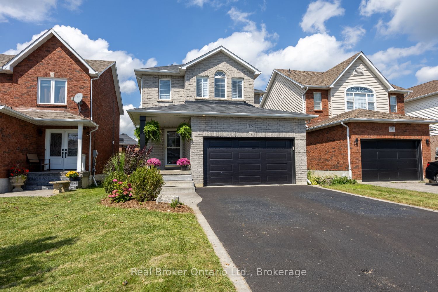 20 Wilkins Crescent, Clarington, ON L1E 3B8 photo 2