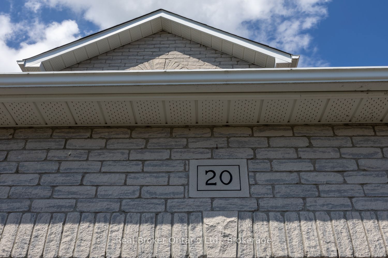 20 Wilkins Crescent, Clarington, ON L1E 3B8 photo 5