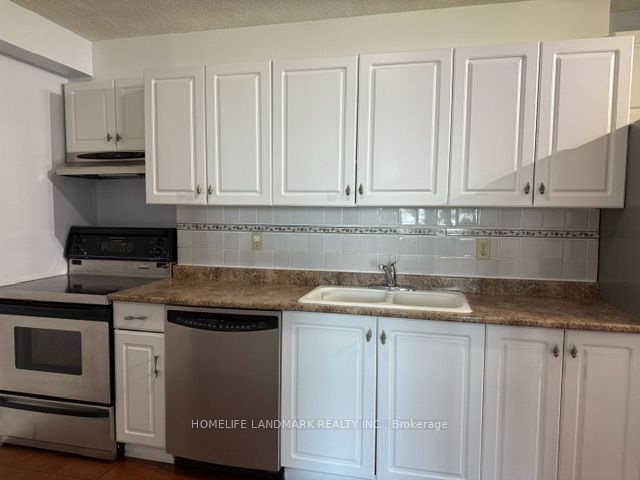15 Torrance Road 1811, Toronto, ON M1J 3K2 photo 5