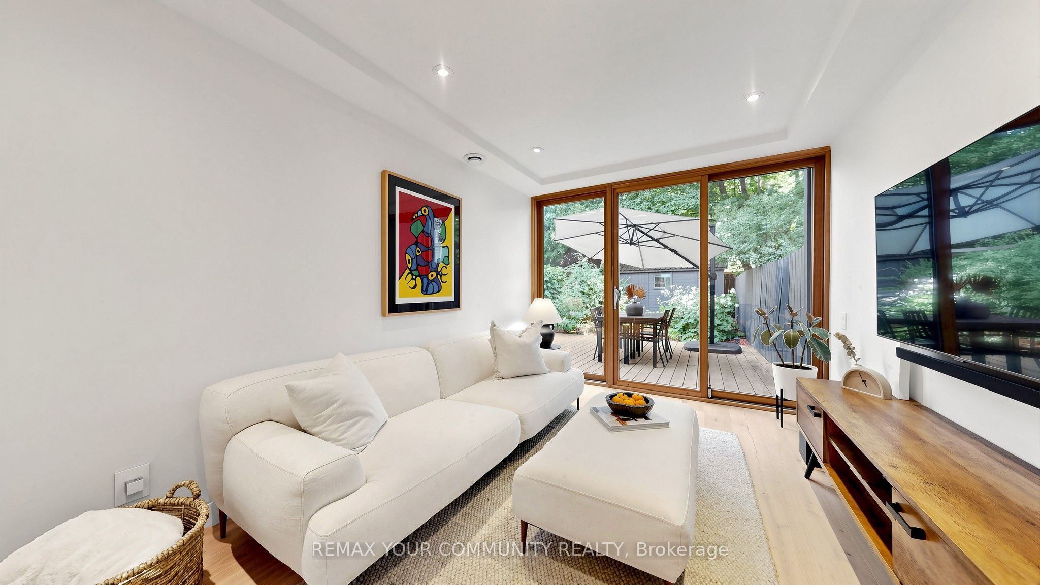 149 Jones Avenue N, Toronto, ON M4M 3A2 photo 3