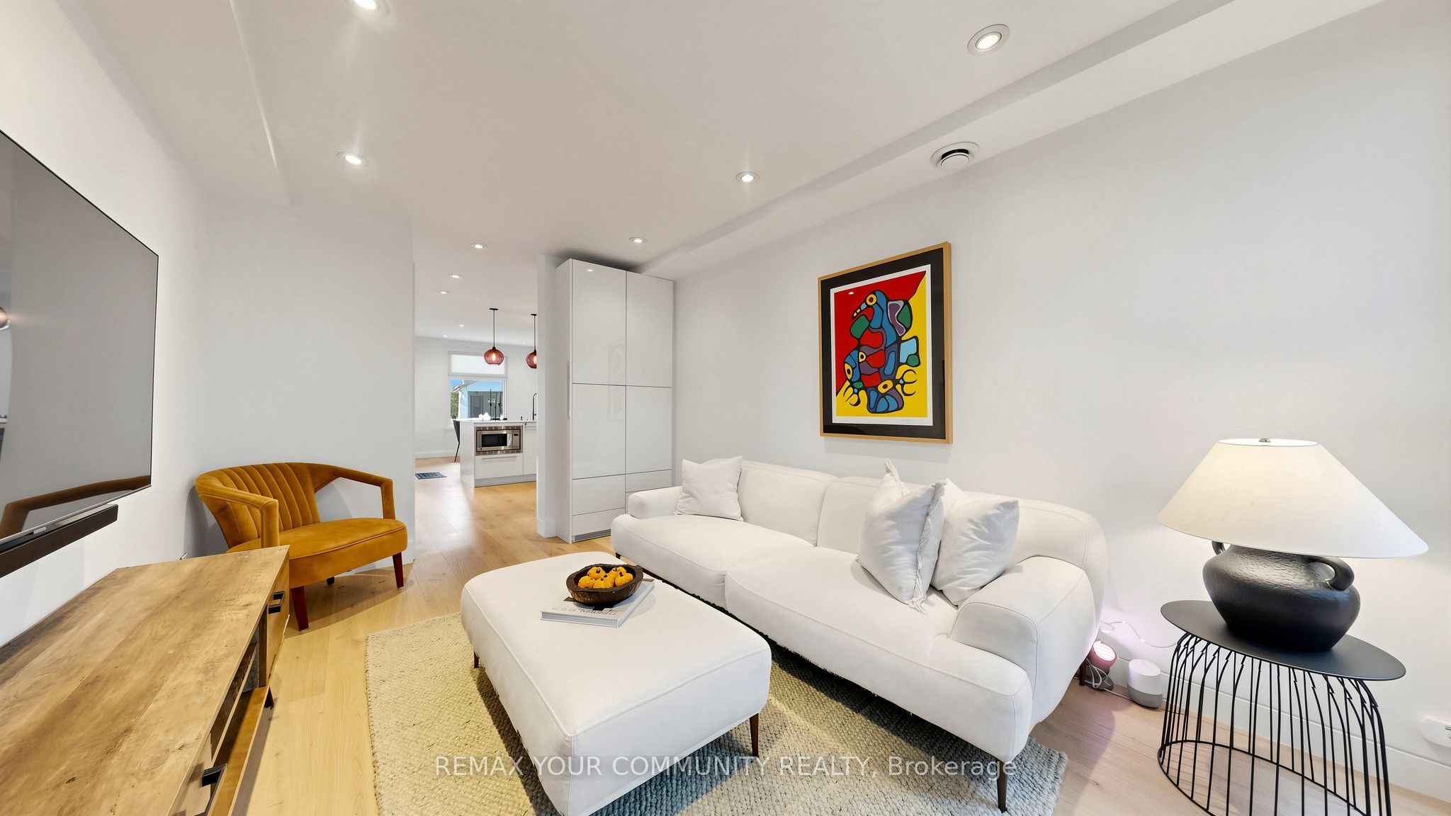 149 Jones Avenue N, Toronto, ON M4M 3A2 photo 5