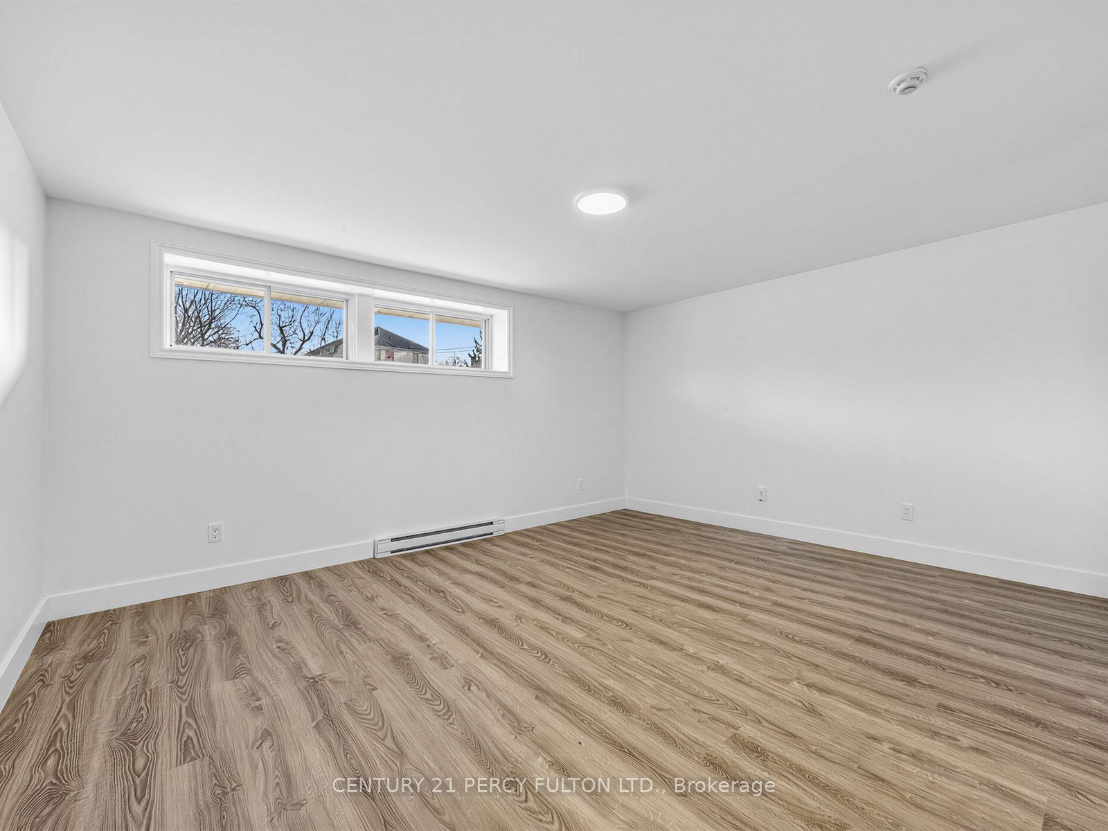 200 Garden Street 302, Whitby, ON L1N 0L7 photo 4