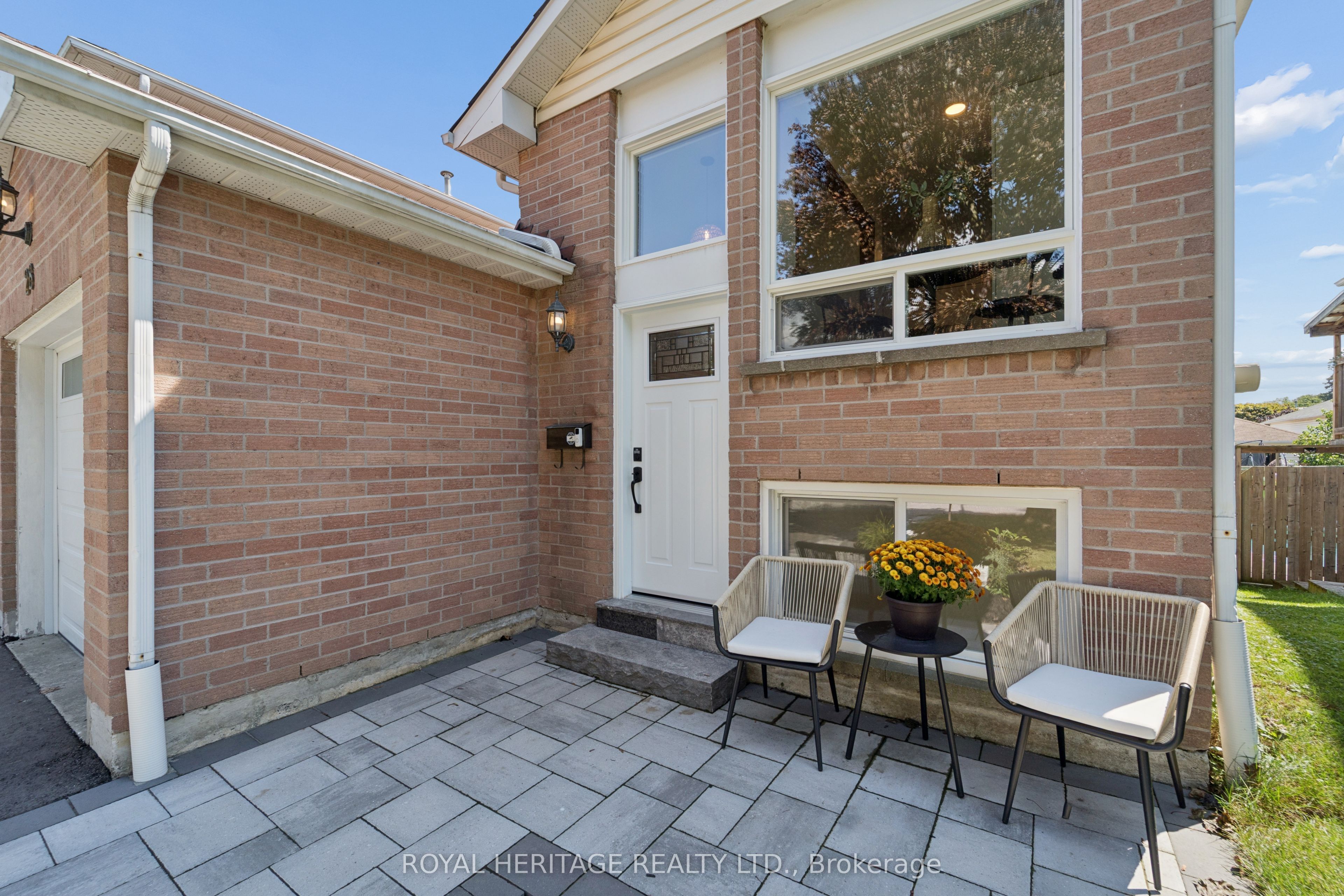 28 Glanville Crescent, Clarington, ON L1C 4L6 photo 3