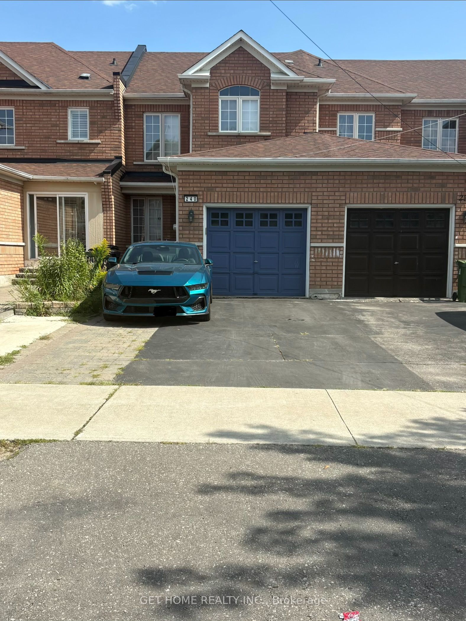 240 Mclevin Avenue Main, Toronto, ON M1B 6C3