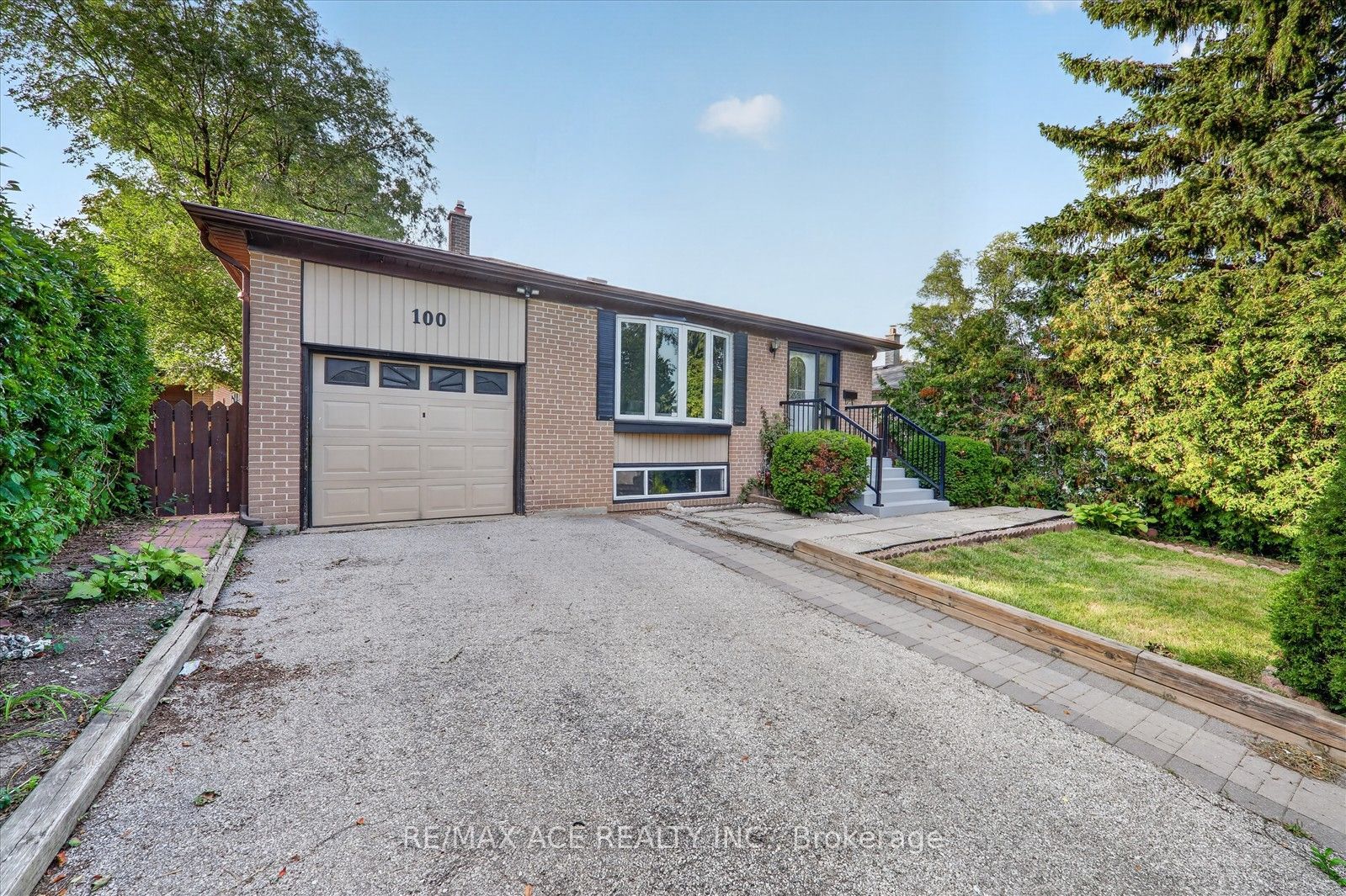 100 Merkley Square, Toronto, ON M1G 2Y7 photo 2