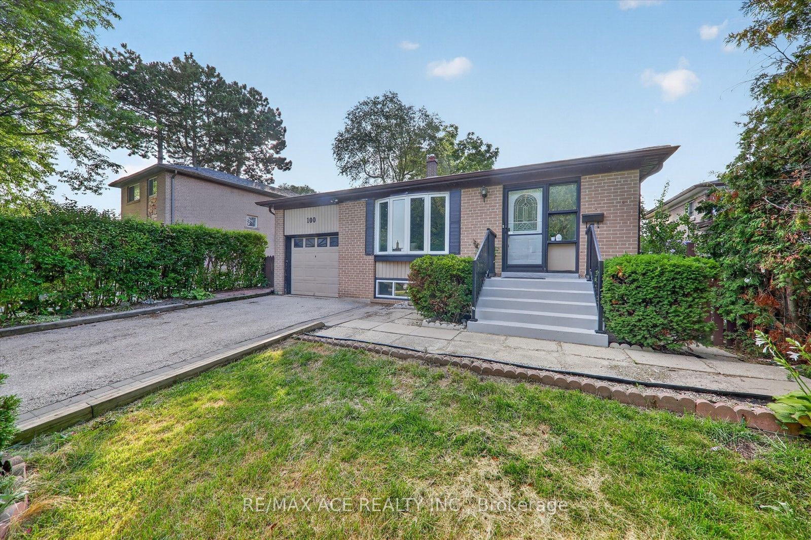 100 Merkley Square, Toronto, ON M1G 2Y7 photo 3