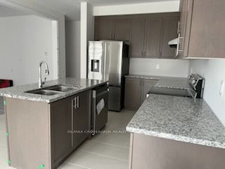 2061 Chris Mason Street, Oshawa, ON L1L 0S5 photo 2