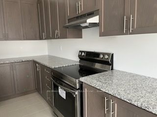 2061 Chris Mason Street, Oshawa, ON L1L 0S5 photo 3