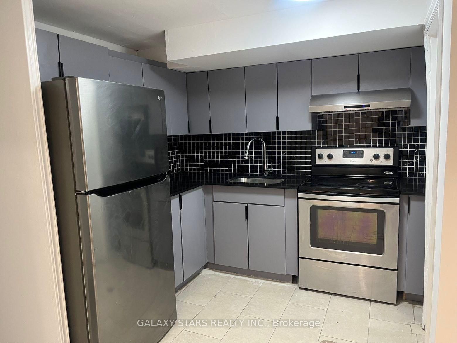 1411 Anton Square Bsmnt, Pickering, ON L1V 5T1