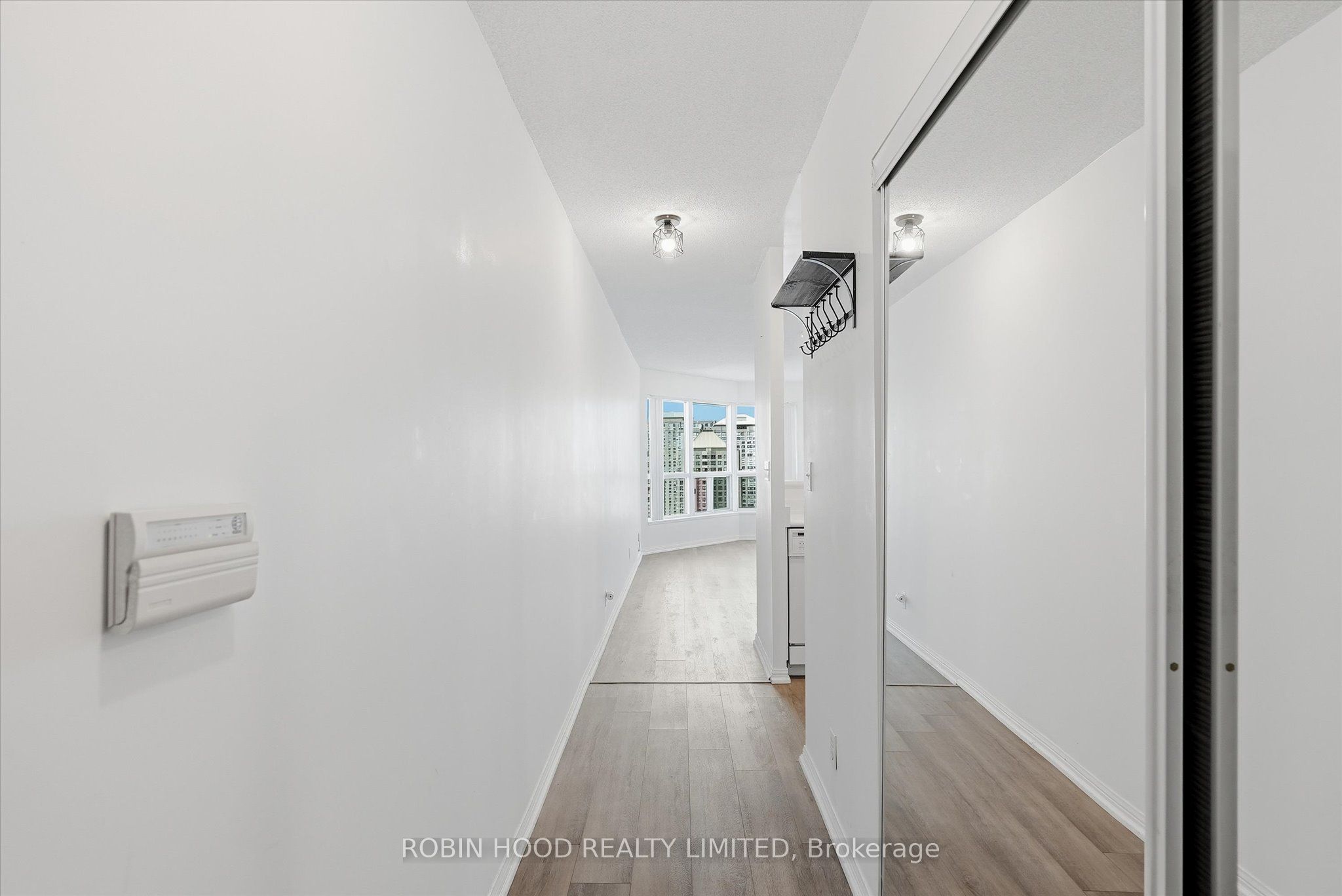 11 Lee Centre Drive PH109, Toronto, ON M1H 3J5 photo 3