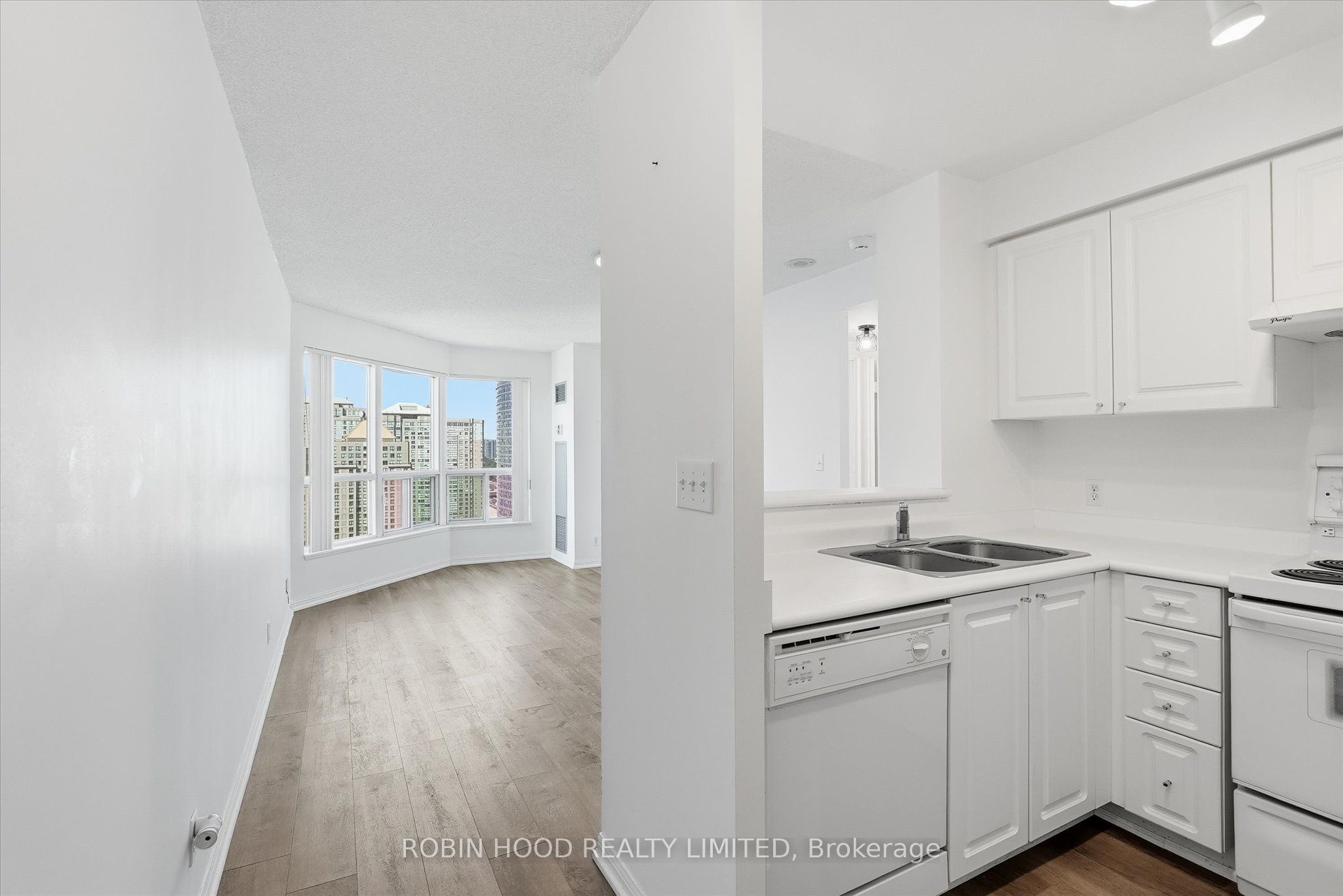 11 Lee Centre Drive PH109, Toronto, ON M1H 3J5 photo 5