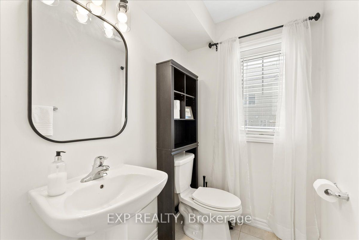 2500 Hill Rise Court 83, Oshawa, ON L1L 0M6 photo 3