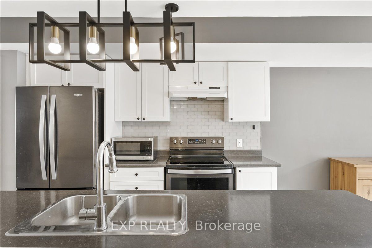 2500 Hill Rise Court 83, Oshawa, ON L1L 0M6 photo 4