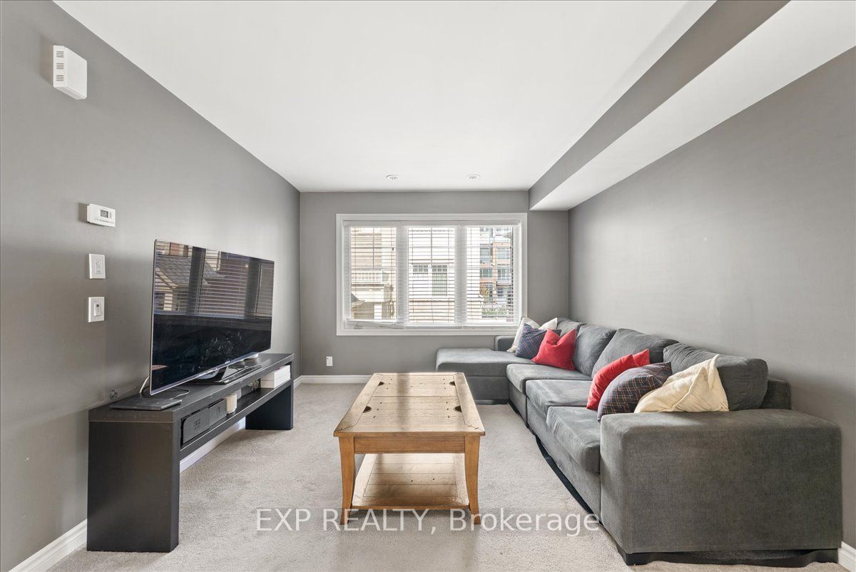 2500 Hill Rise Court 83, Oshawa, ON L1L 0M6 photo 5