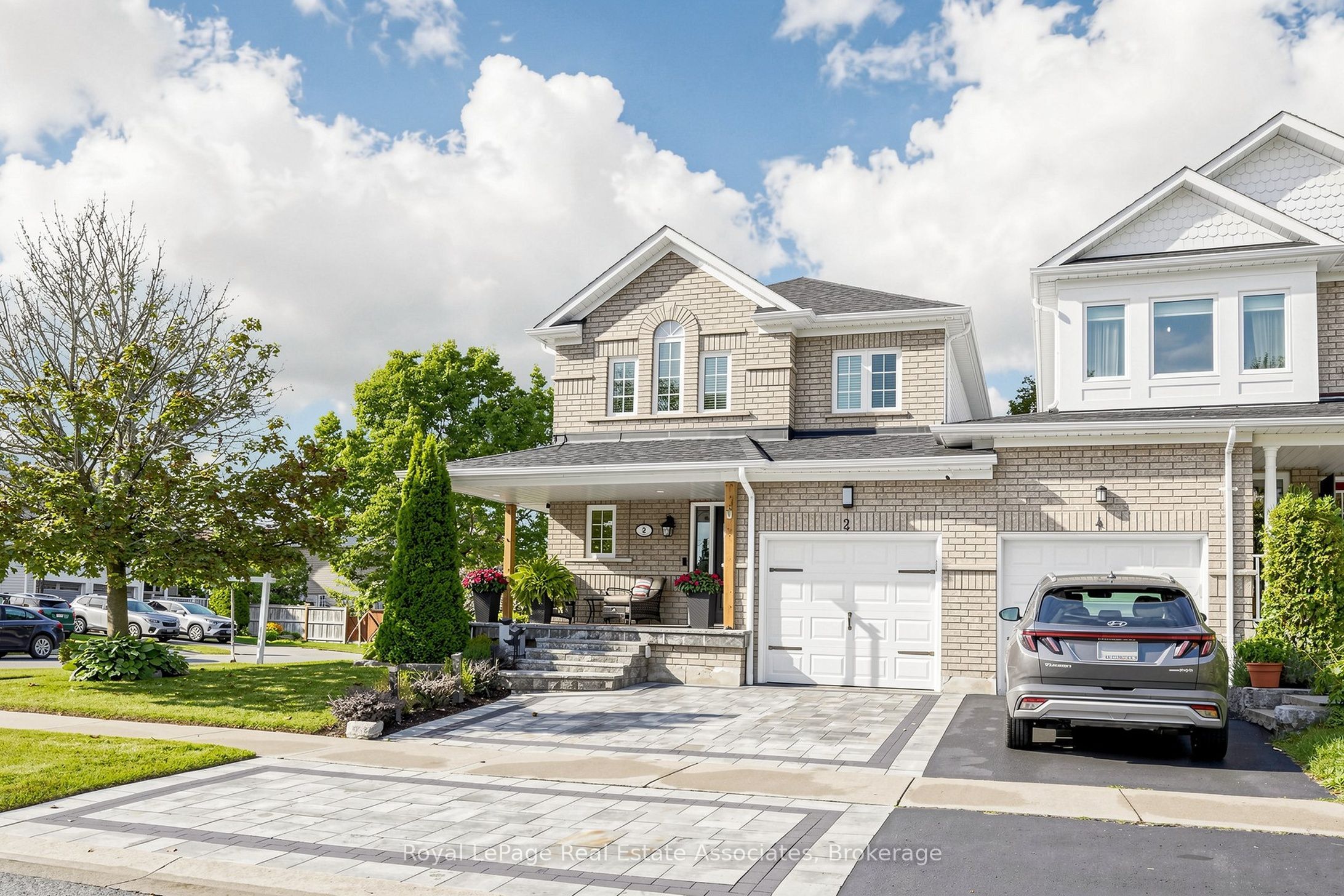 2 Primeau Avenue, Whitby, ON L1M 2B7 photo 2