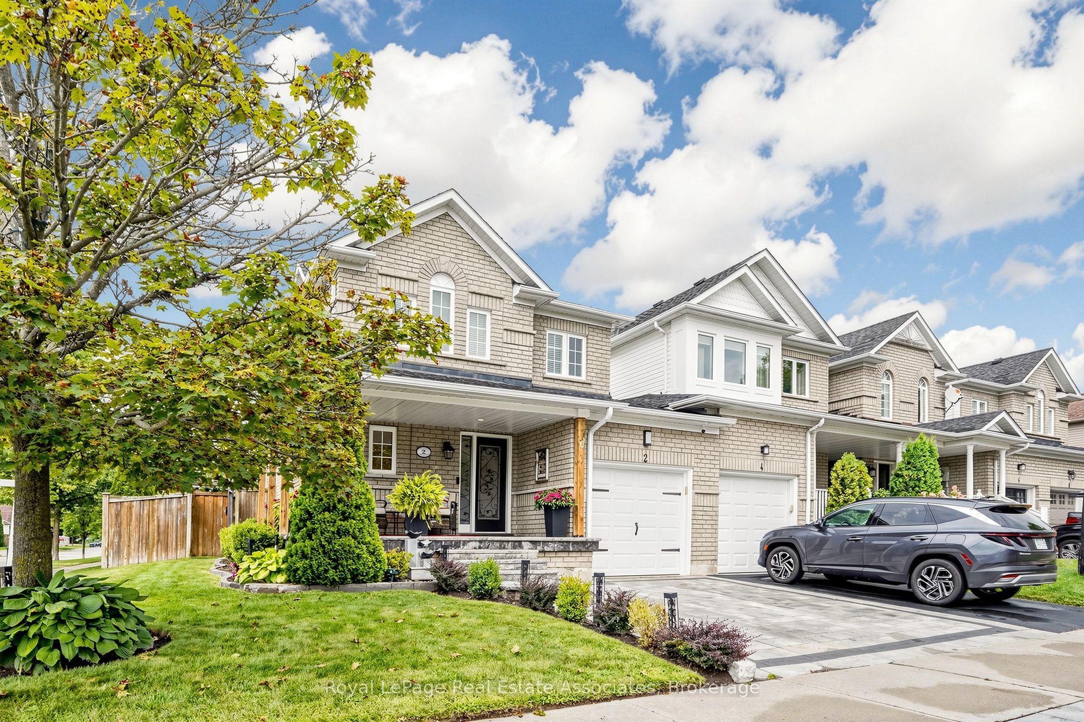 2 Primeau Avenue, Whitby, ON L1M 2B7 photo 3