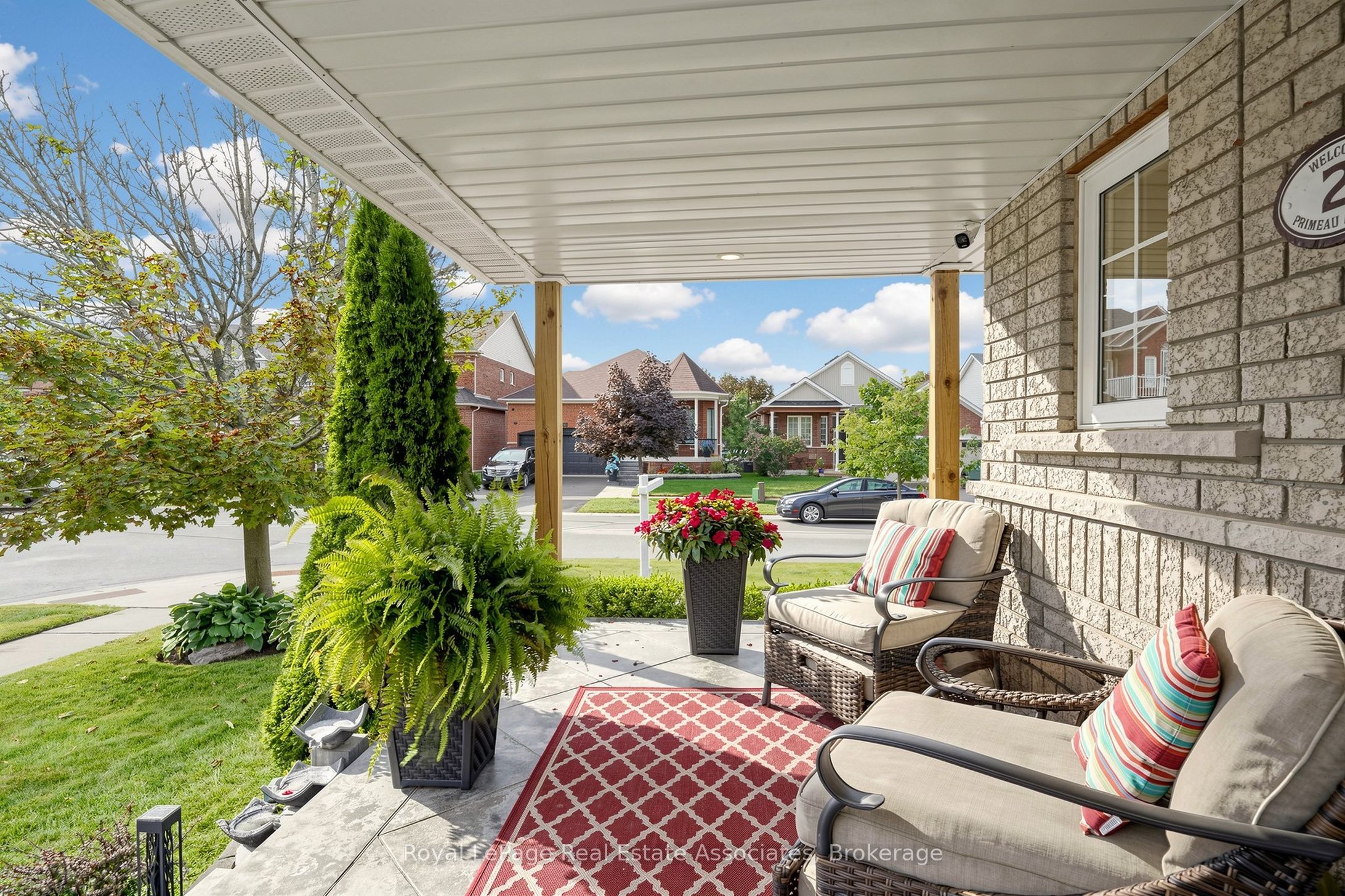 2 Primeau Avenue, Whitby, ON L1M 2B7 photo 4
