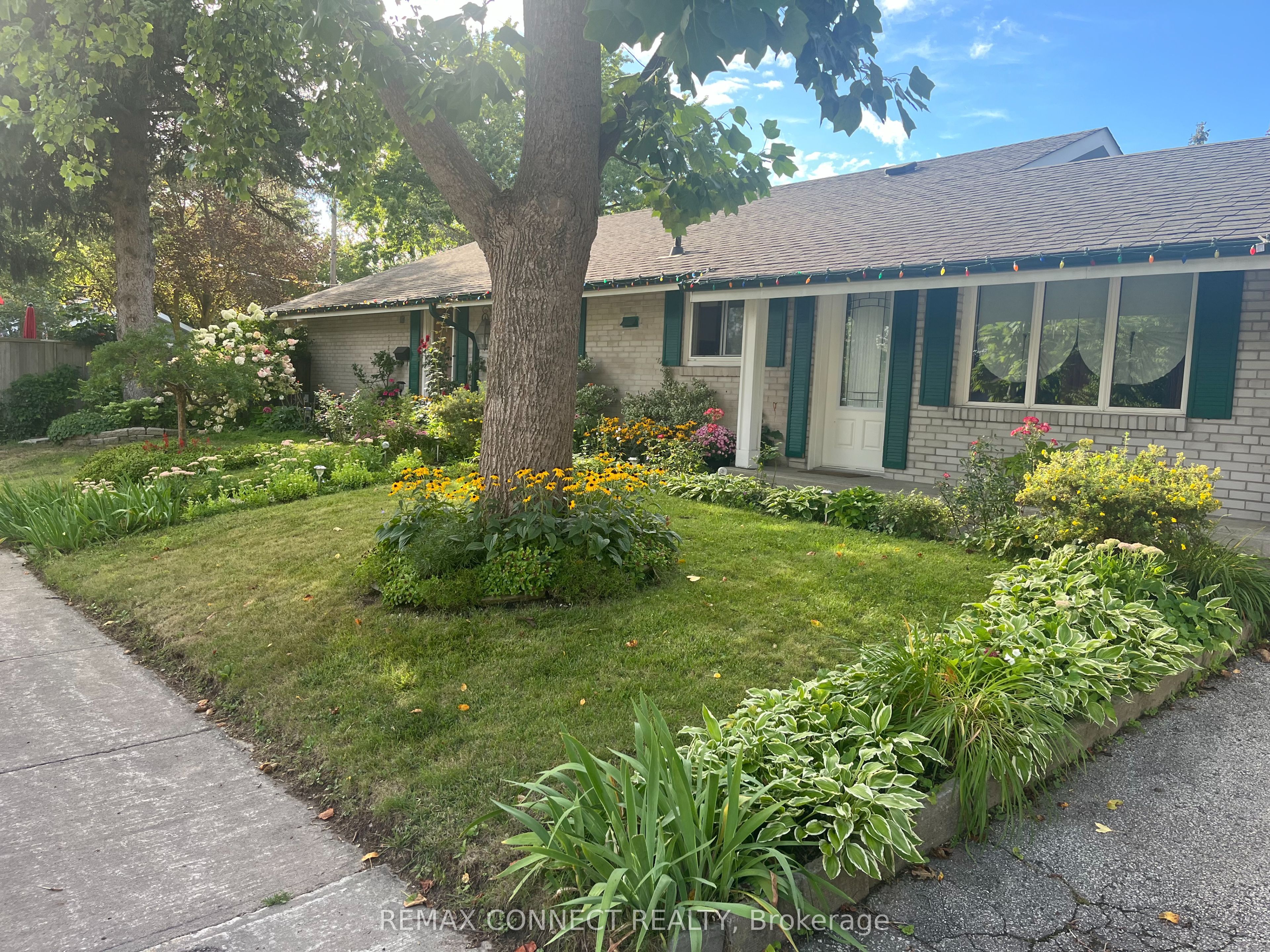 2 Hapley Drive, Toronto, ON M1G 3L3 photo 2