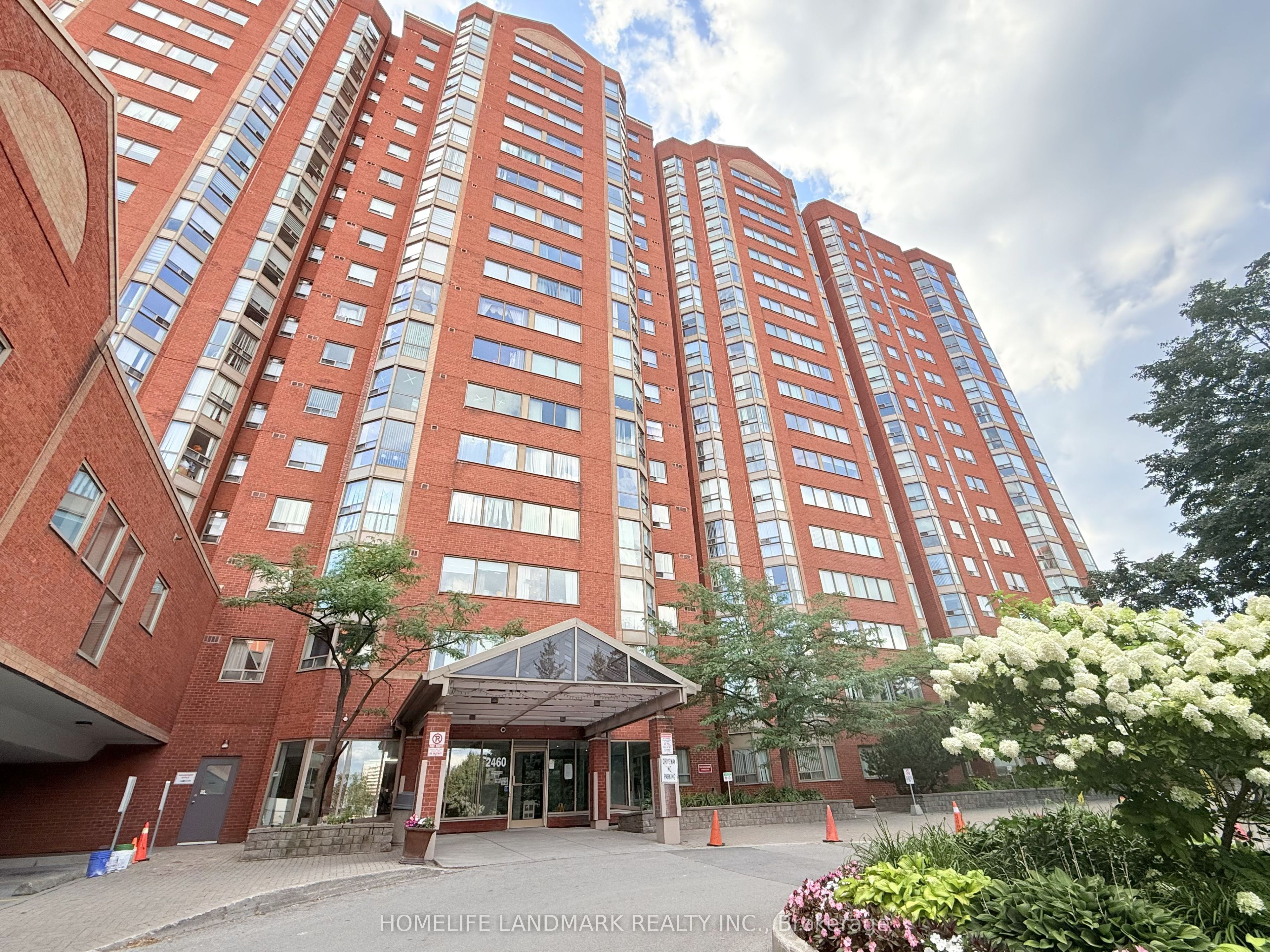 2460 Eglinton Avenue E 917, Toronto, ON M1K 5J7 photo 2