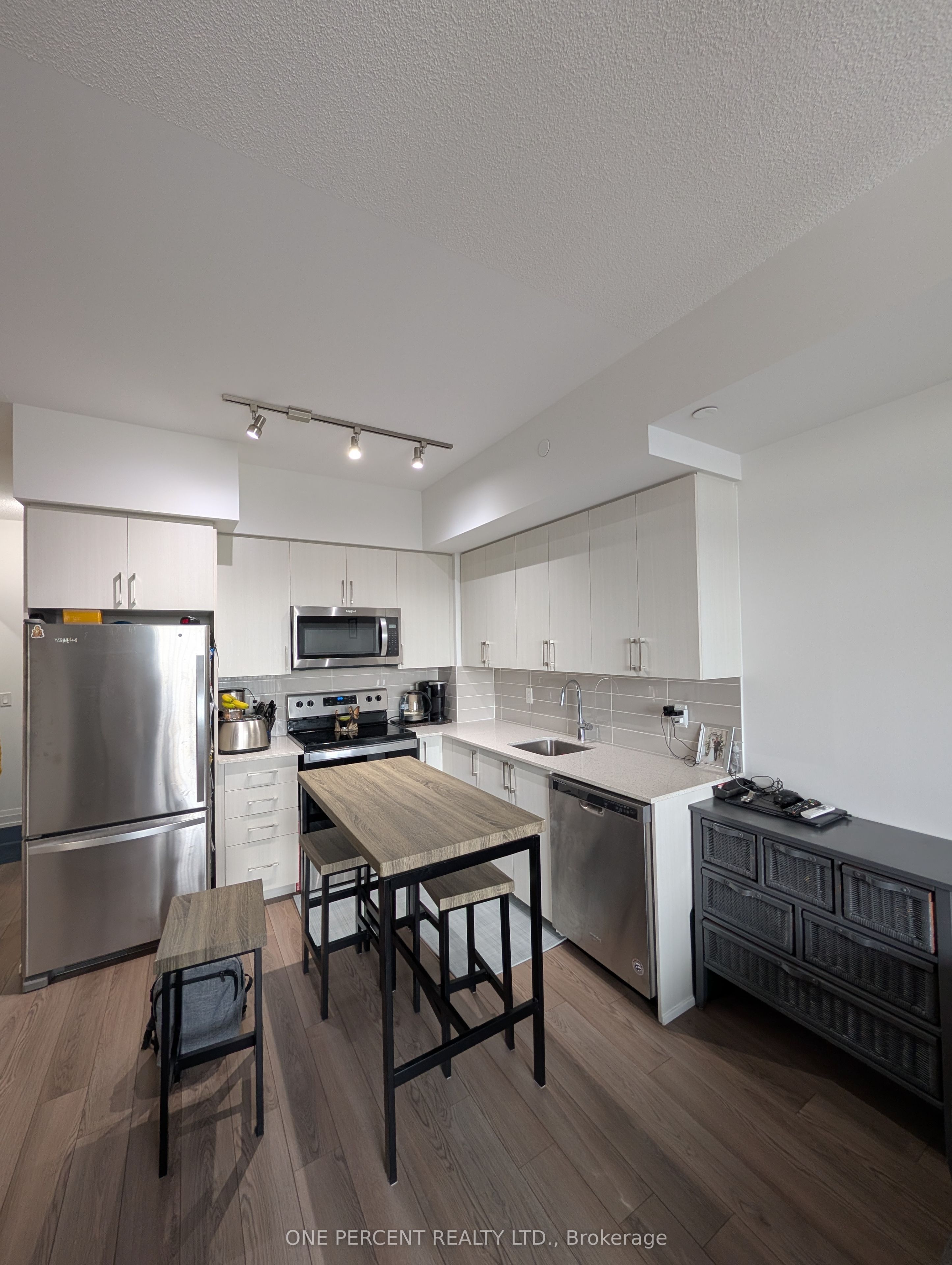 3121 Sheppard Avenue E 711, Toronto, ON M1T 0B6 photo 2