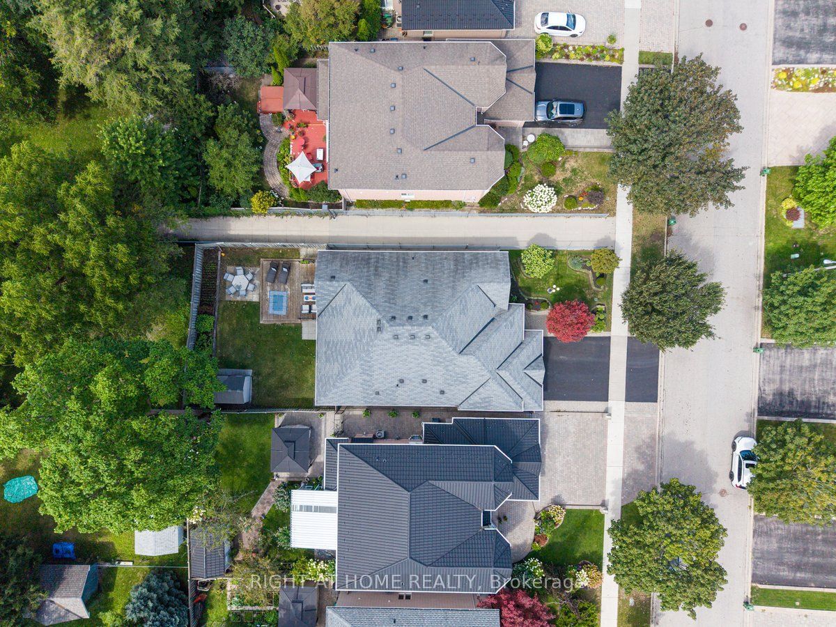 22 Romac Drive, Toronto, ON M1C 5H1 photo 2