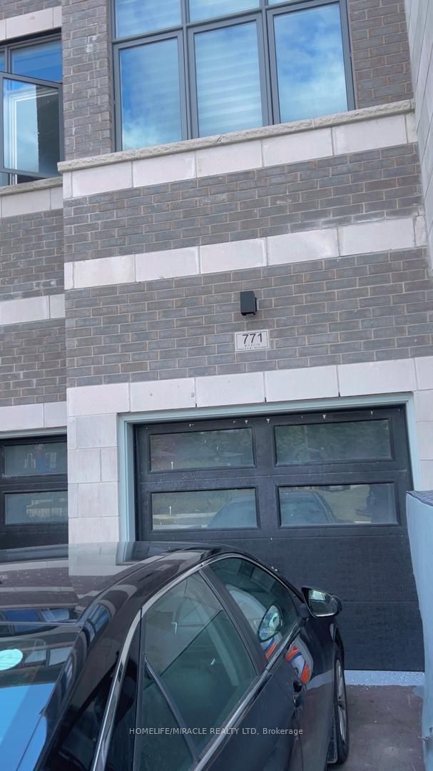 771 Chinook Path, Oshawa, ON L1H 0A7 photo 2
