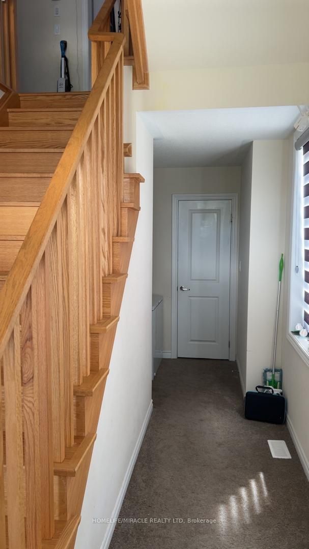 771 Chinook Path, Oshawa, ON L1H 0A7 photo 3