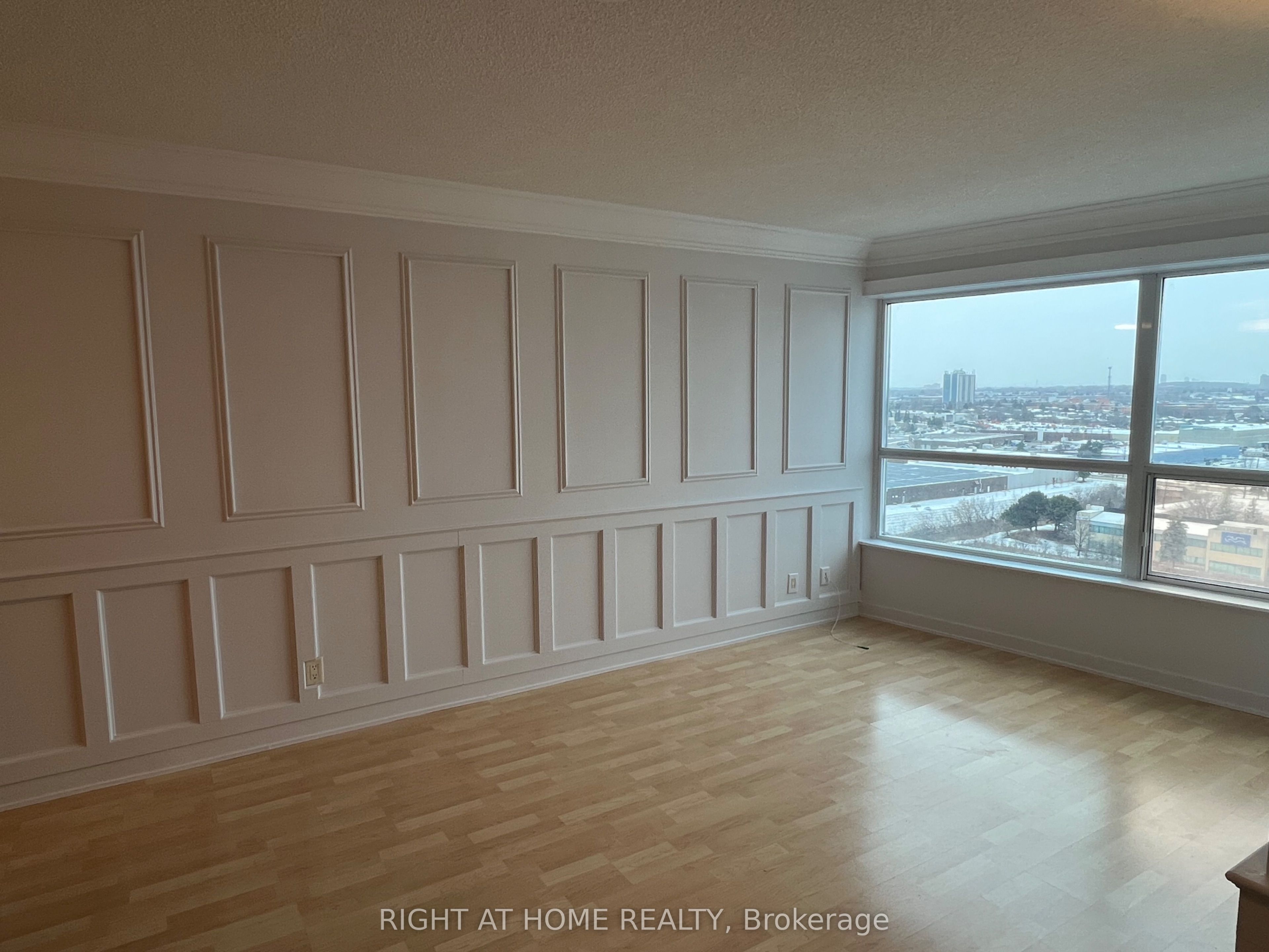 36 Lee Centre Drive 1615, Toronto, ON M1H 3K2 photo 4
