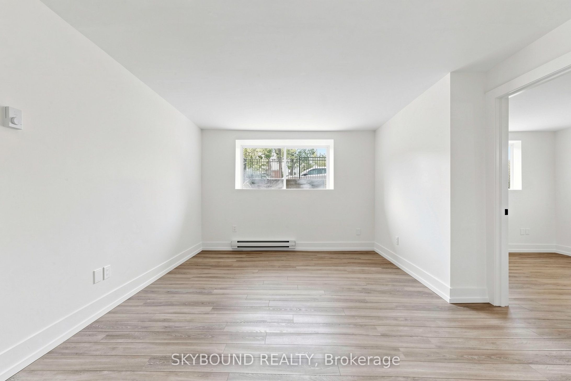 139 Wineva Avenue B, Toronto, ON M4E 2T3 photo 3
