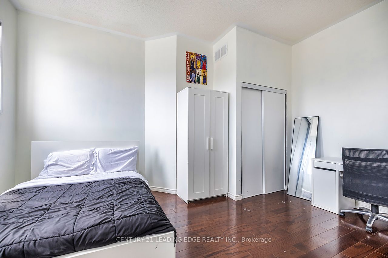 14 GUILDWOOD Drive, Clarington, ON L1C 5E1 photo 3
