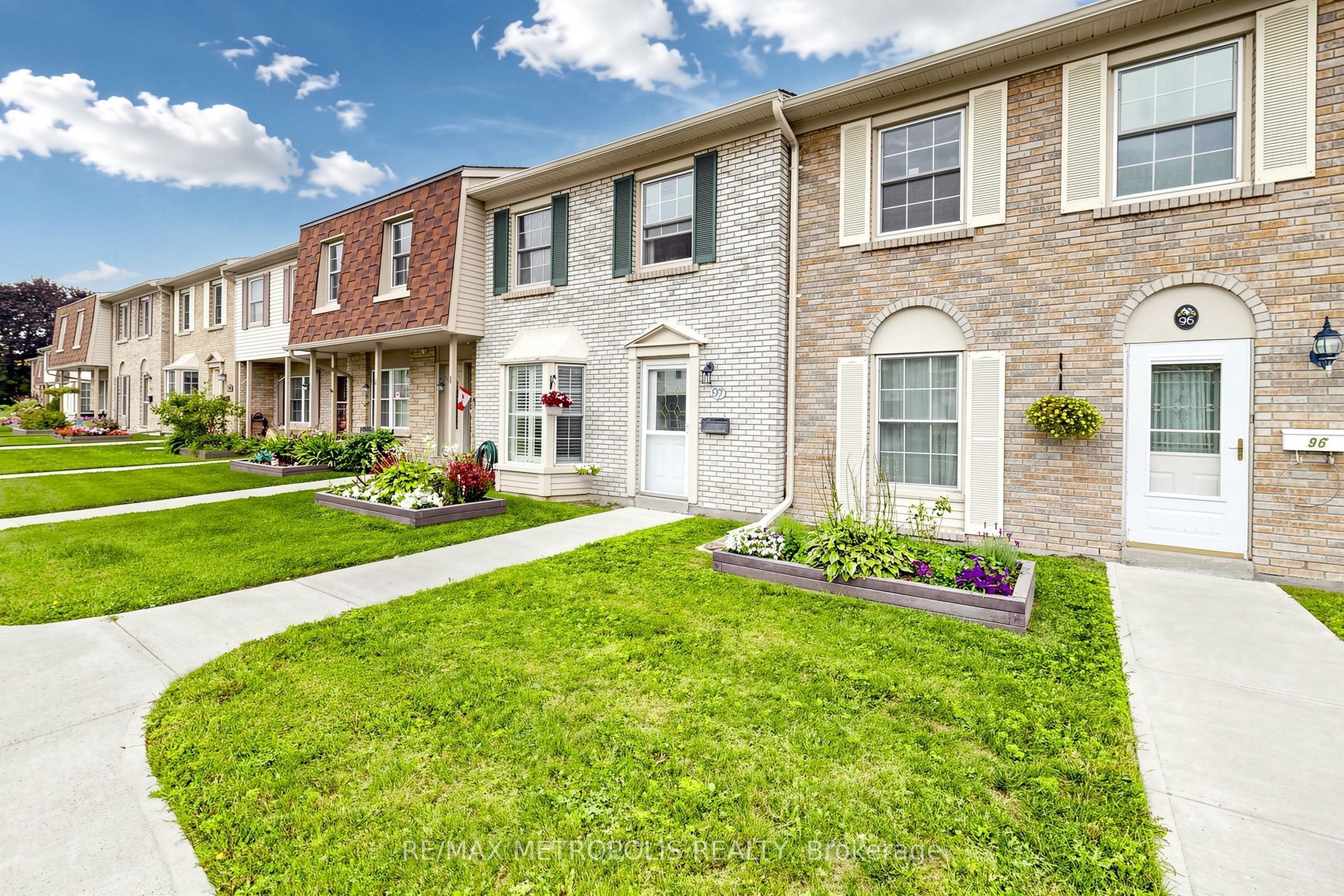 580 Eyer Drive 96, Pickering, ON L1W 3B7 photo 4