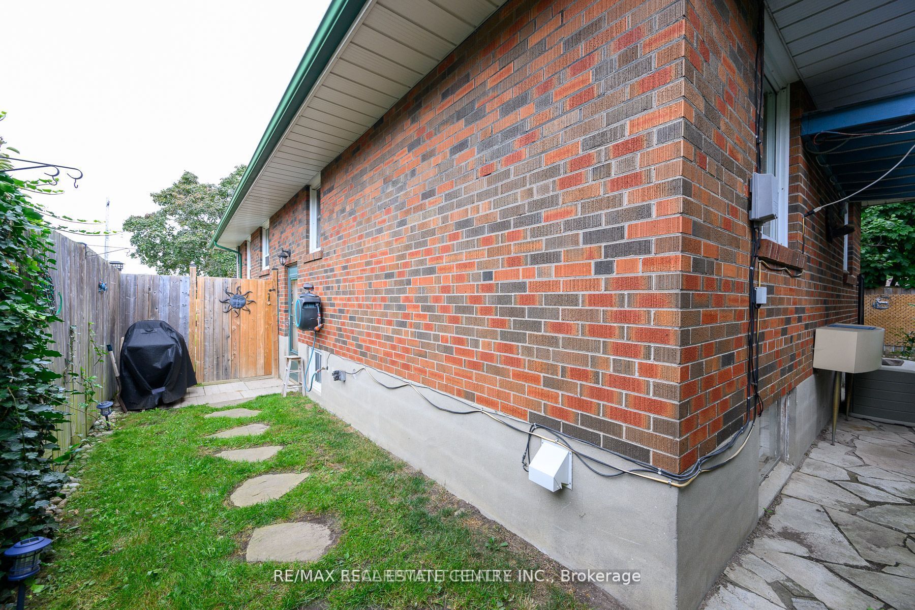 79 Chandler Drive, Toronto, ON M1G 1Z1 photo 3